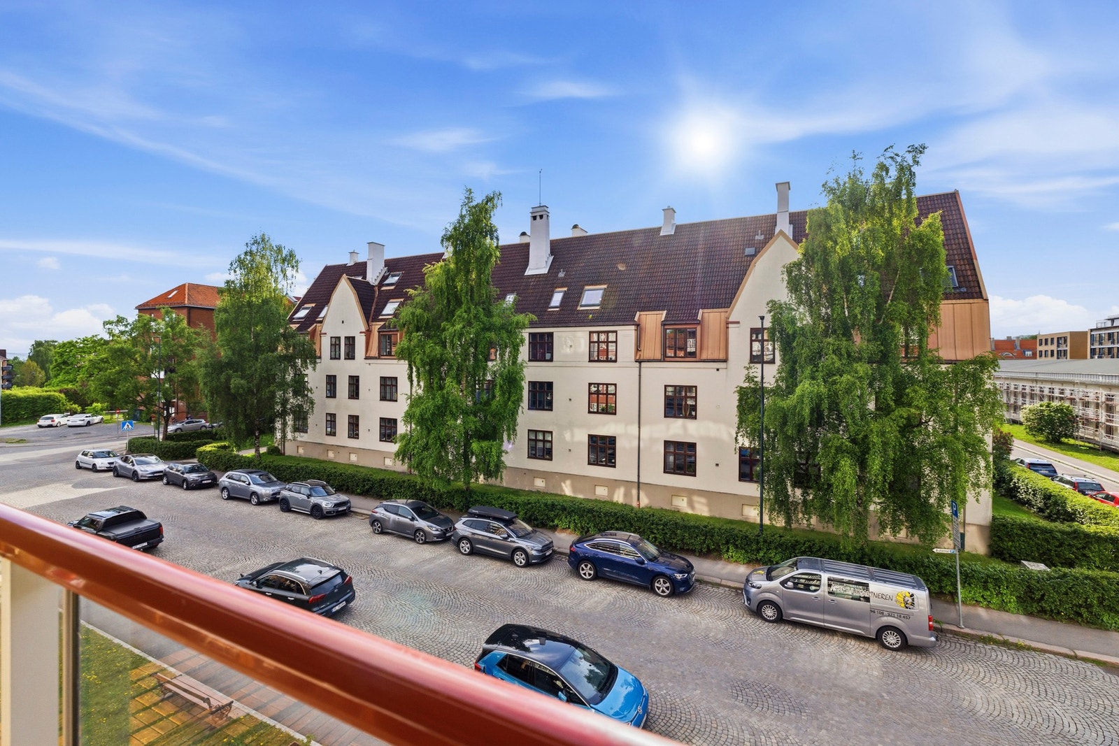 - Leiligheten ligger høyt og fritt i 3. etasje - Galleribilde