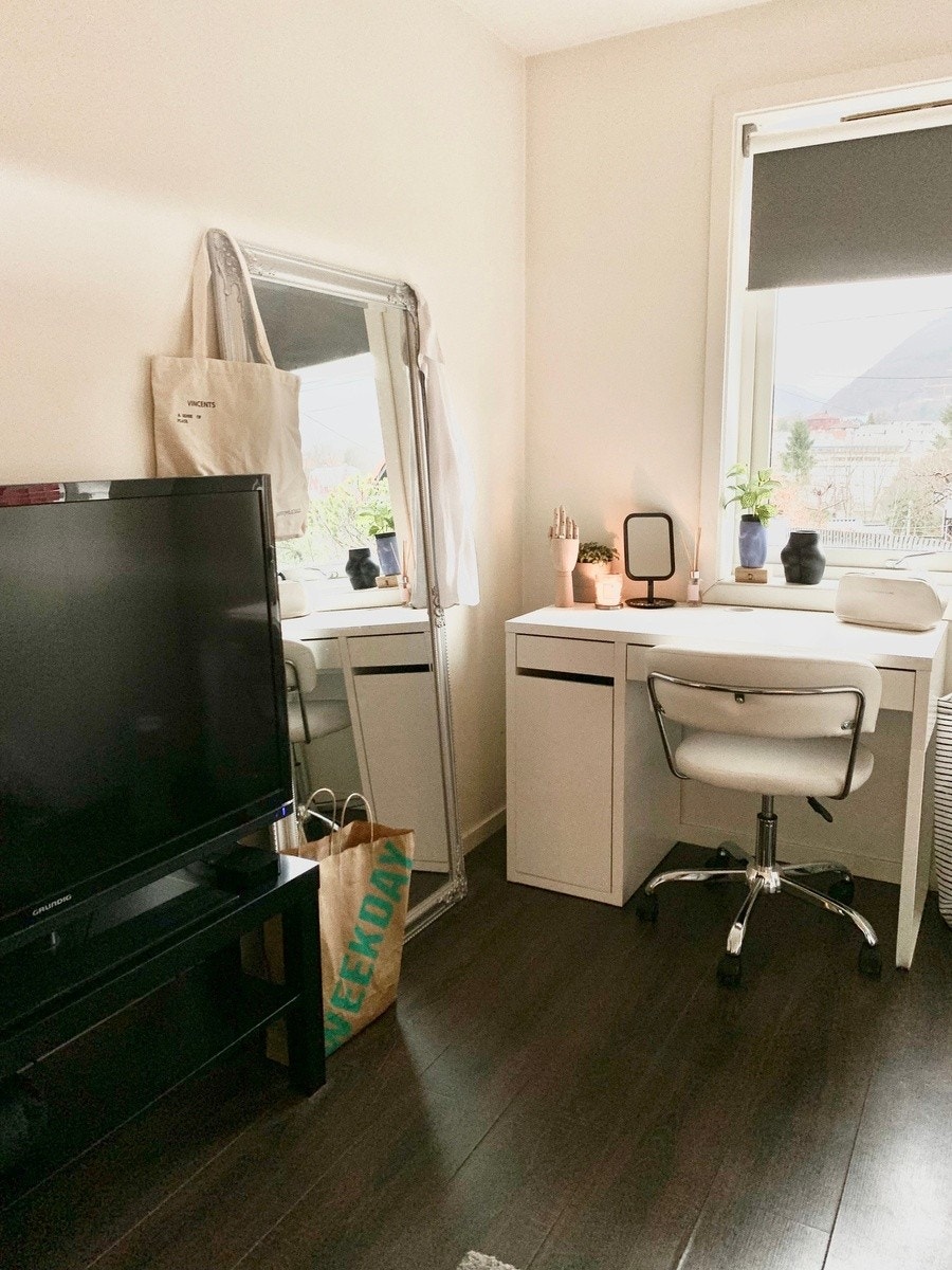 Rom 4. Kr 7500,- pr. mnd + strøm (nå utleid) Galleribilde