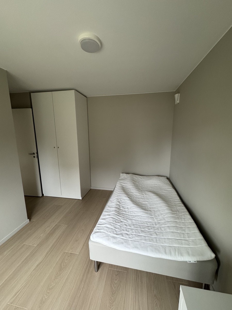 Room 2 Galleribilde