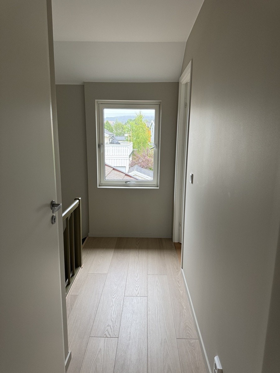 Hallway 2nd floor Galleribilde