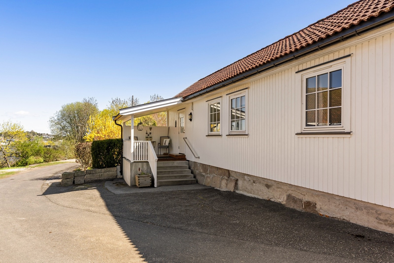 Gamle Kirkevei 108C - Bolig nr. 2. Dette er et eldre bryggerhus som er bruksendret til boligformål i 2014 Galleribilde