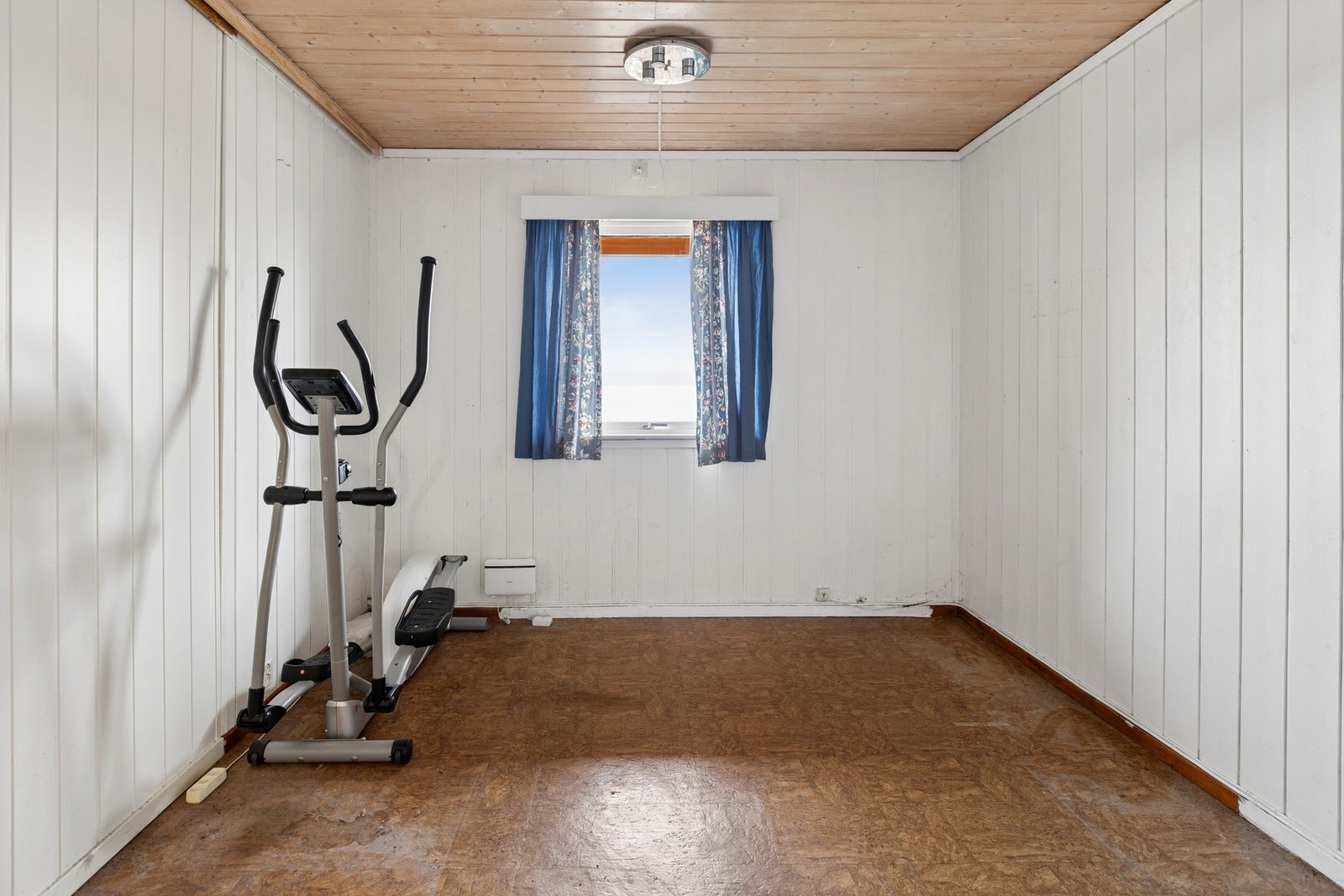 Stort, innredet rom som på byggetegninger er betegnet som et disponibelt rom. Foto: EFKT Galleribilde