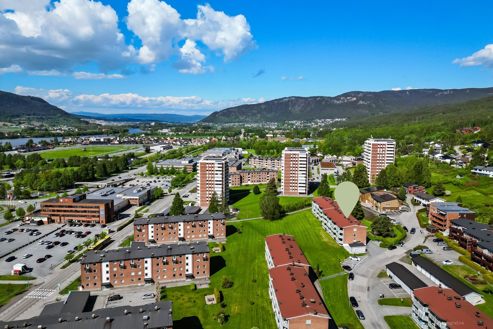 Leiligheten ligger i et etablert område med kort vei til både byens servicetilbud og markaområder.
Foto: Haiman Askari Galleribilde
