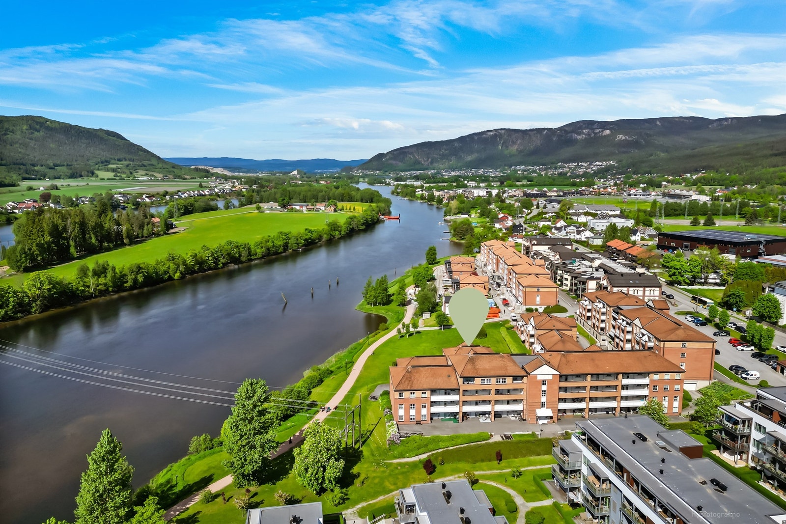 Området er barnevennlig med lekeplass i nærmiljøet og skole samt barnehage i nærheten. Galleribilde