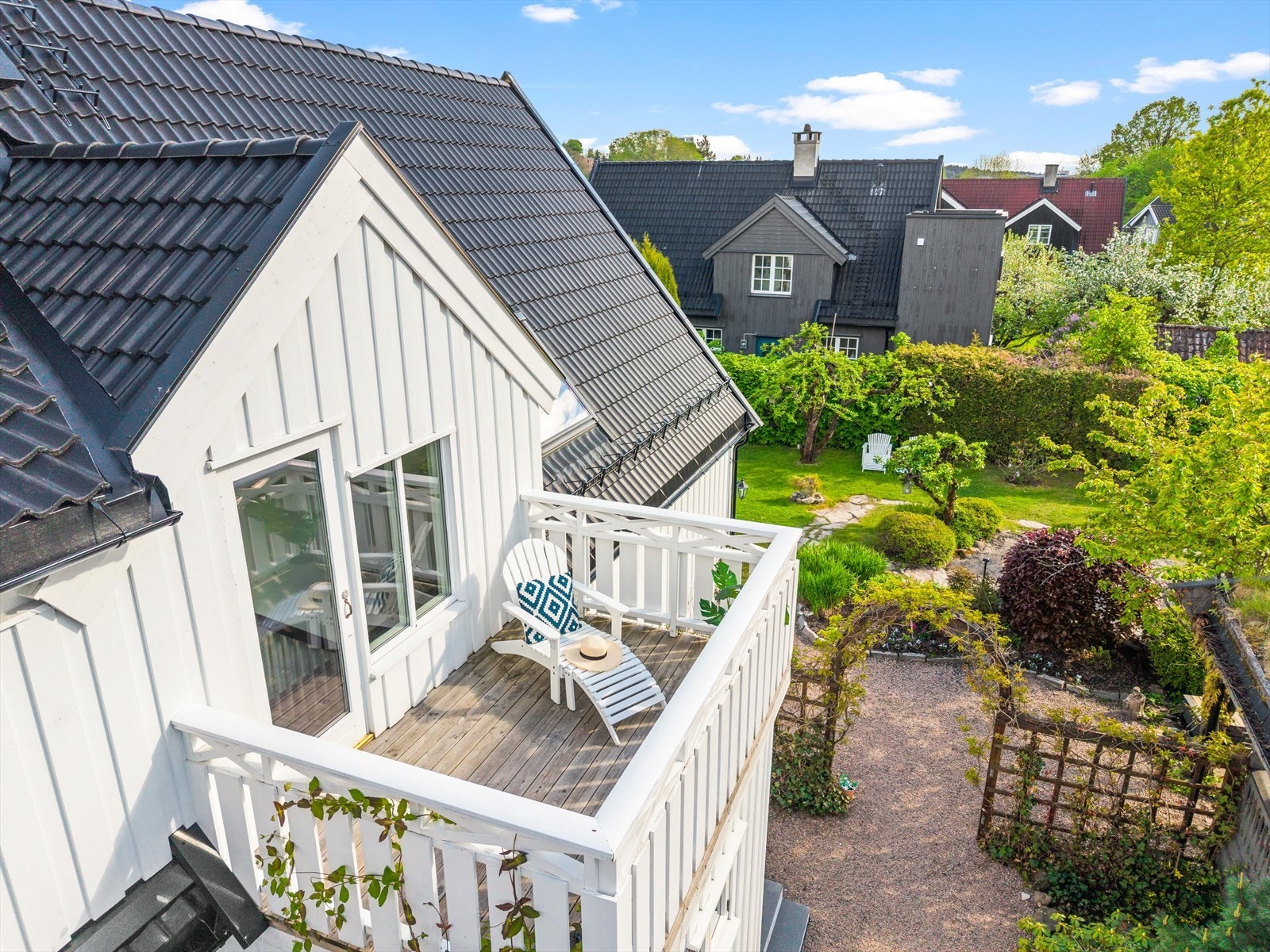 Vestvendt med kveldssol. Galleribilde