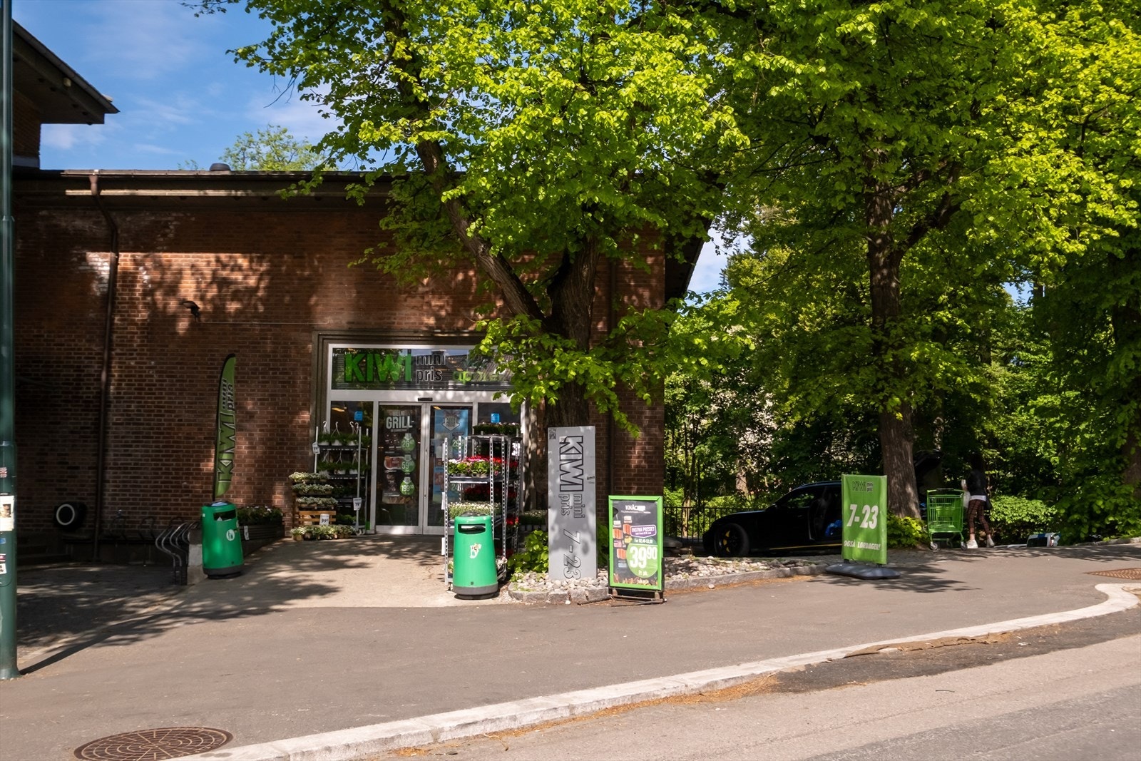Kiwi Briskeby ligger like ved leiligheten. Galleribilde