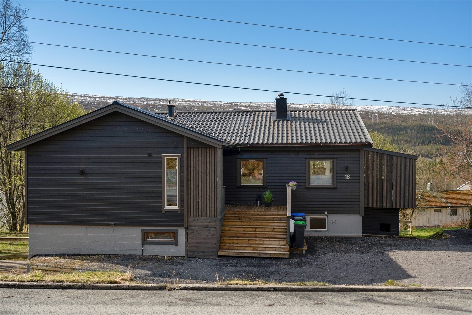Romslig enebolig beliggende i et attraktiv område på Gruben. Galleribilde