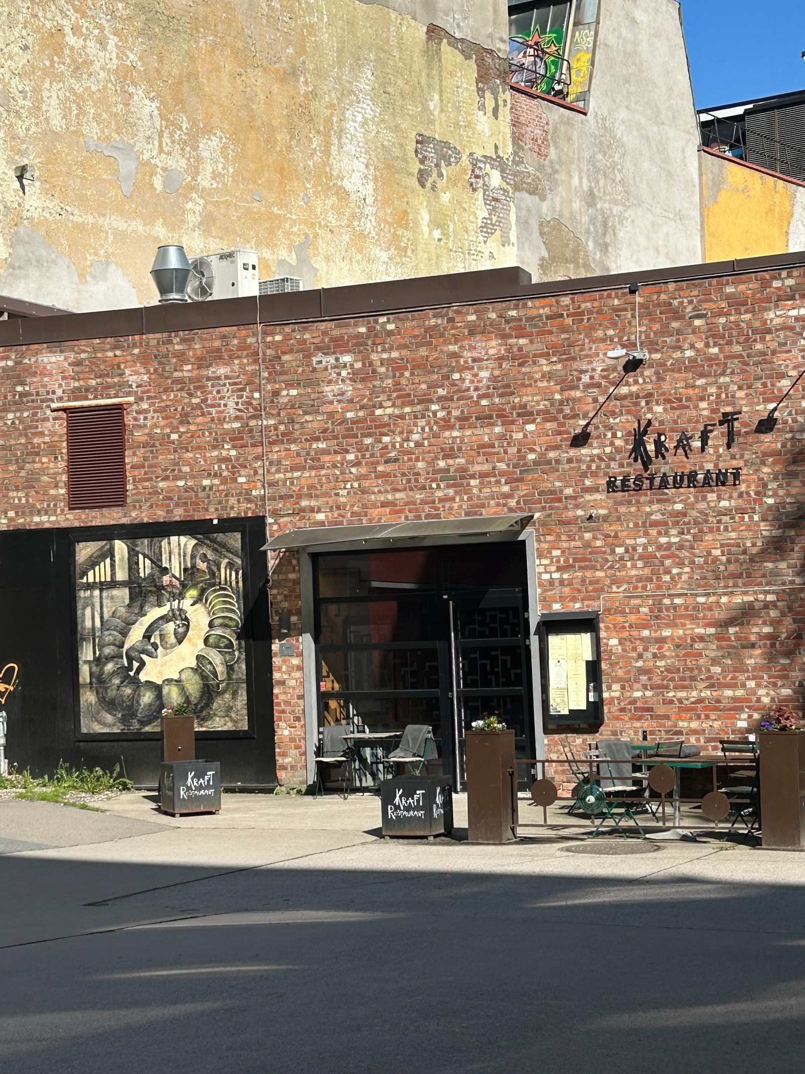 Restaurant, cafeer, og matbutikker i nabolaget. Galleribilde