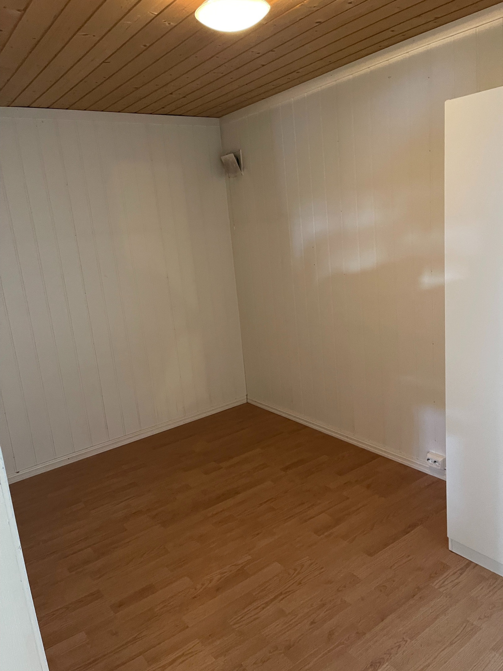 Sovealkove kjeller Galleribilde