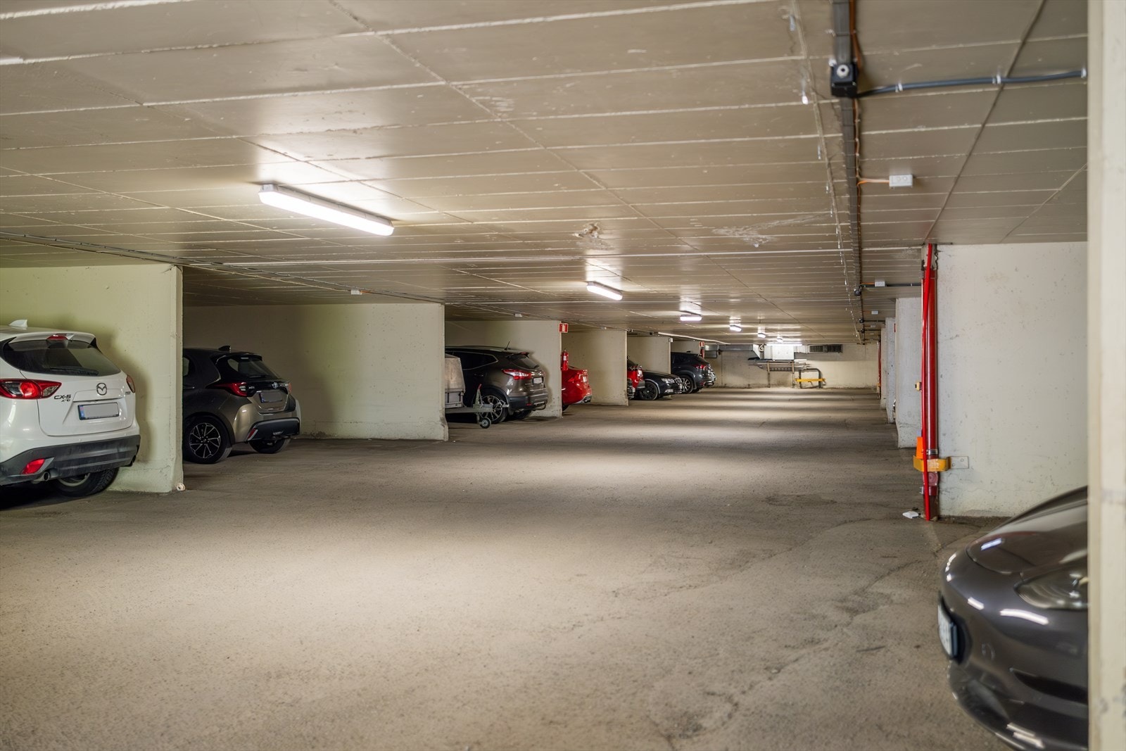 Medfølger en garasjeplass, samt muligheter for el-billalder. Galleribilde