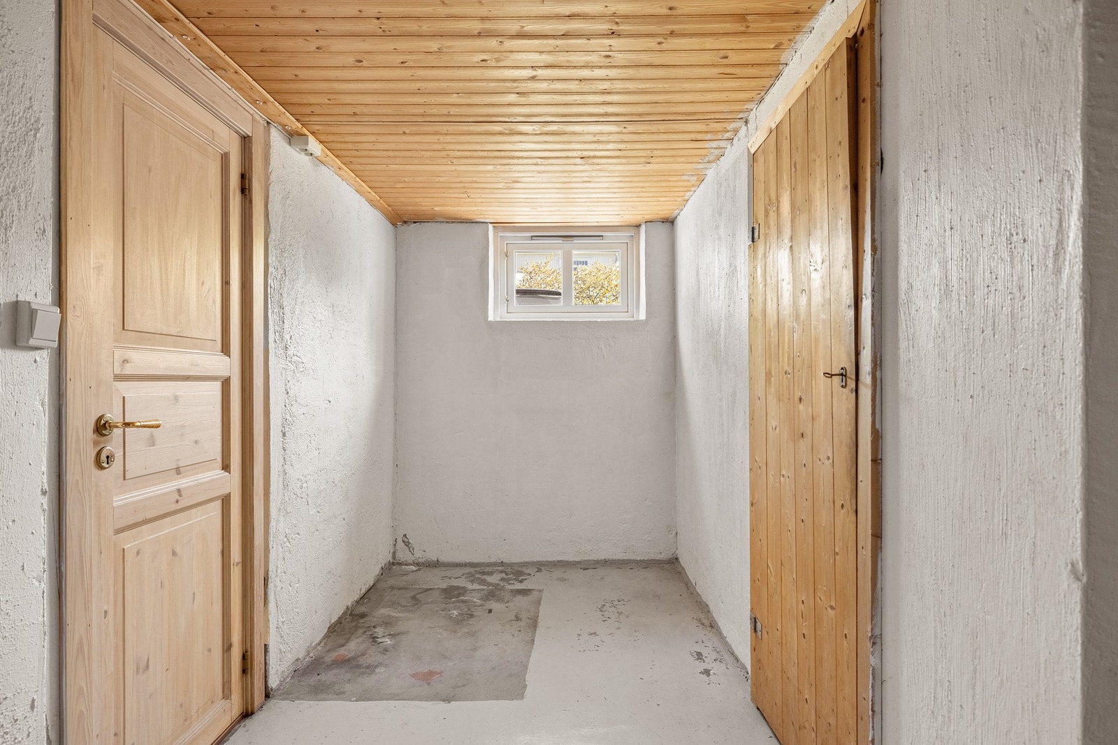 Bod i kjeller. Galleribilde