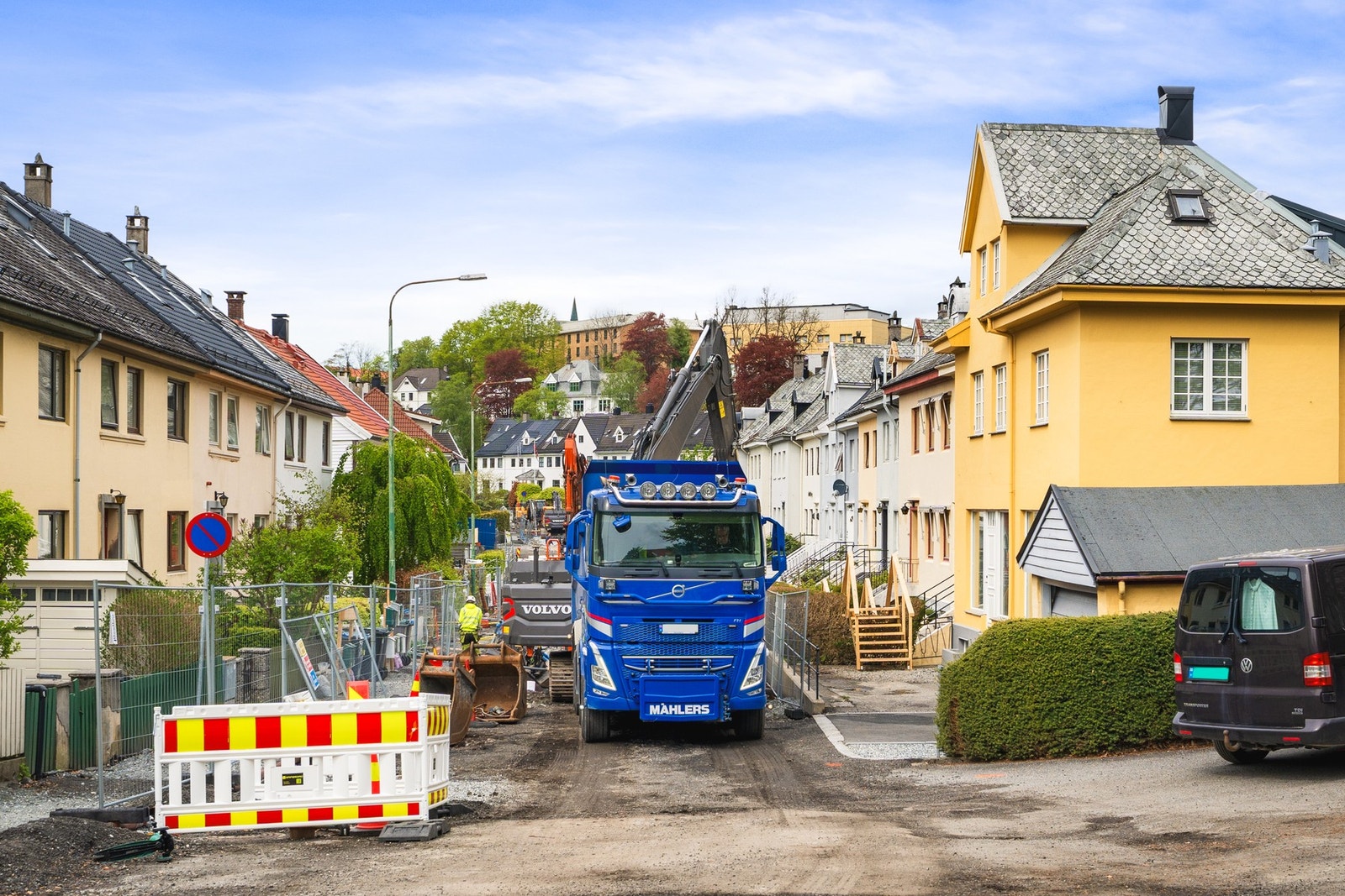 Det foregår arbeid utenfor boligen med planlagt ferdigstillelse i løpet av 2026. Galleribilde