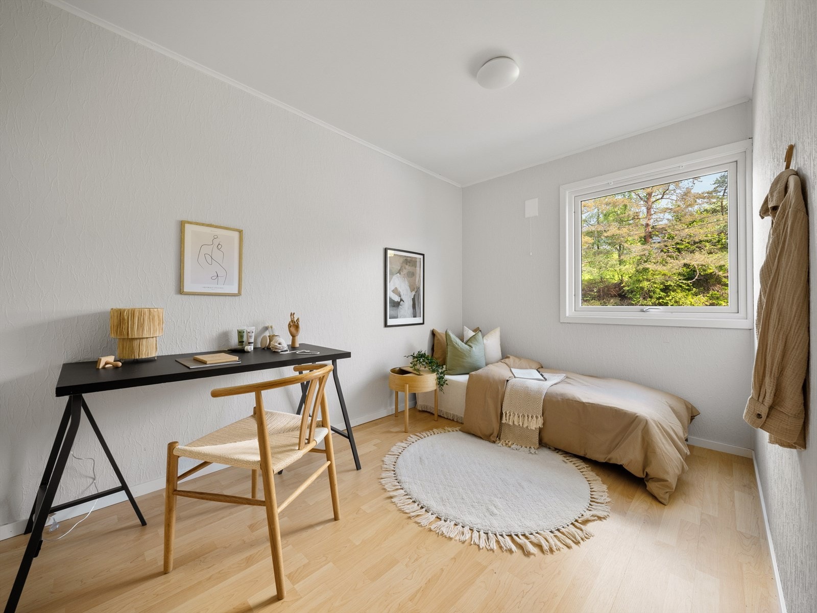 Soverom 4. Boligen har fire flotte soverom, med to soverom i hver etasje. Galleribilde