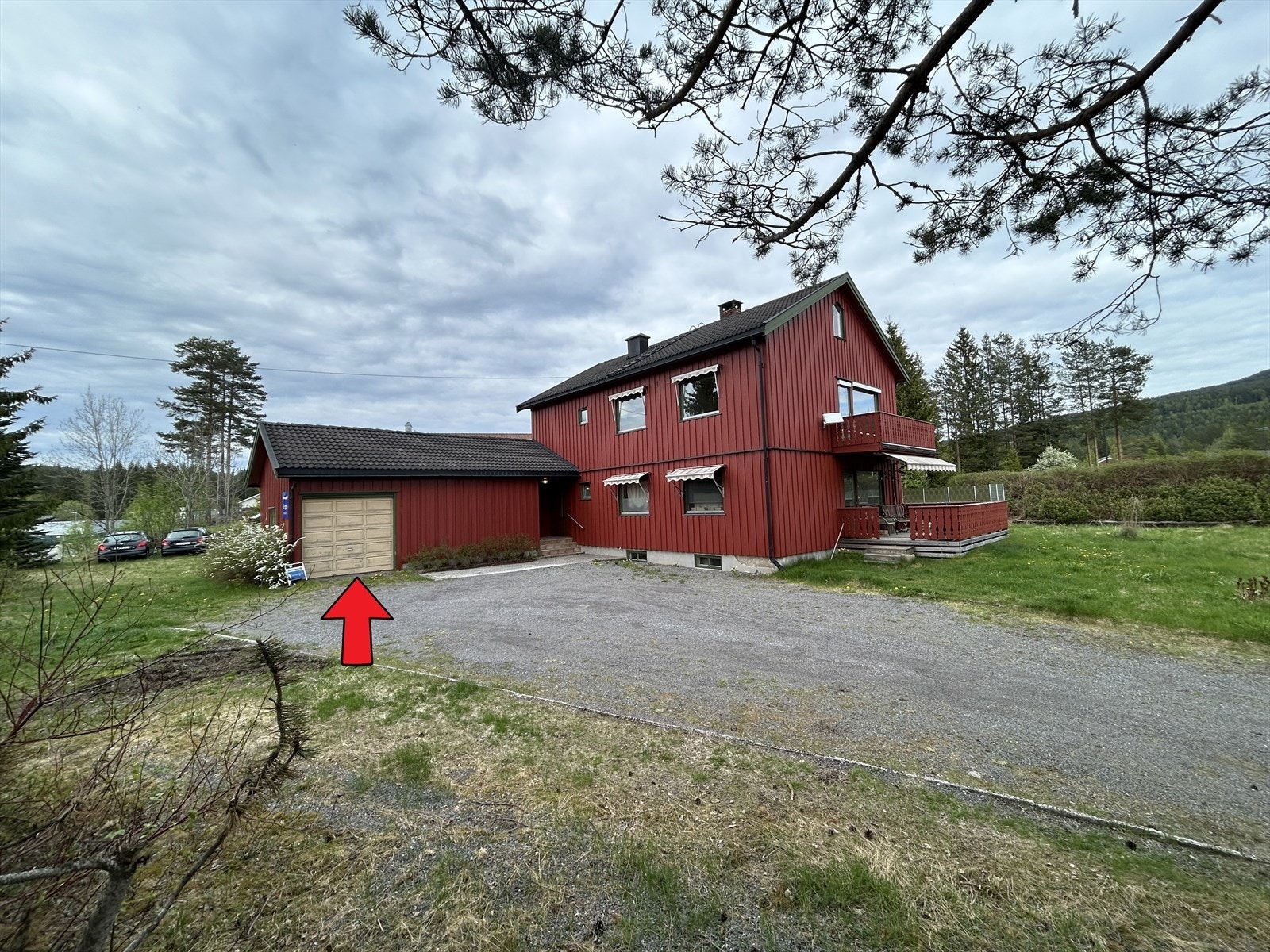 Leiligheten disponerer garasjen på 12 m² Galleribilde
