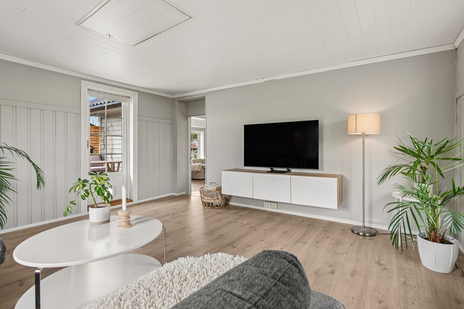 Koselig samlingspunkt i stuen, perfekt for filmkvelder, samtaler og tid sammen. Galleribilde