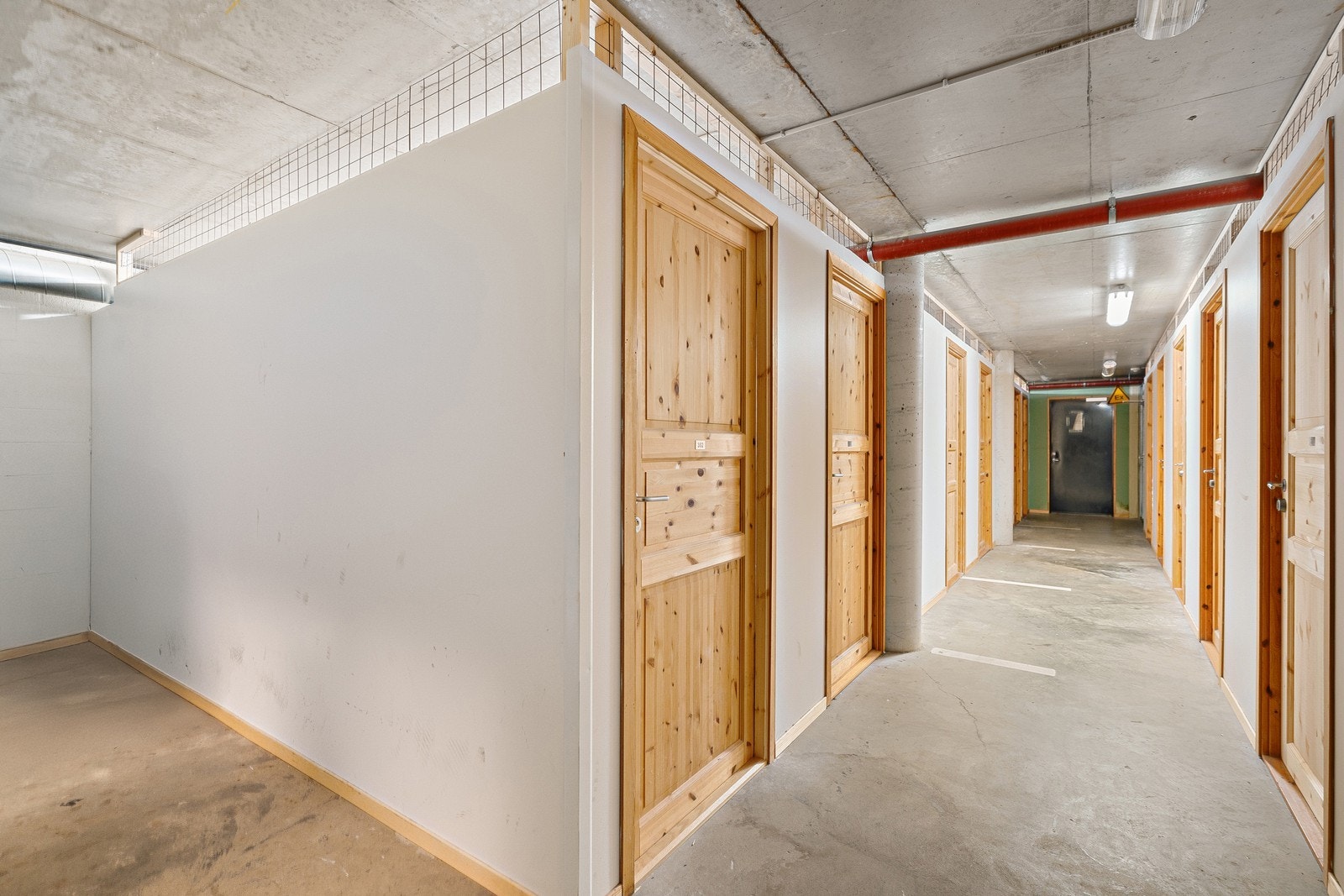 Bod i lukket anlegg. Galleribilde