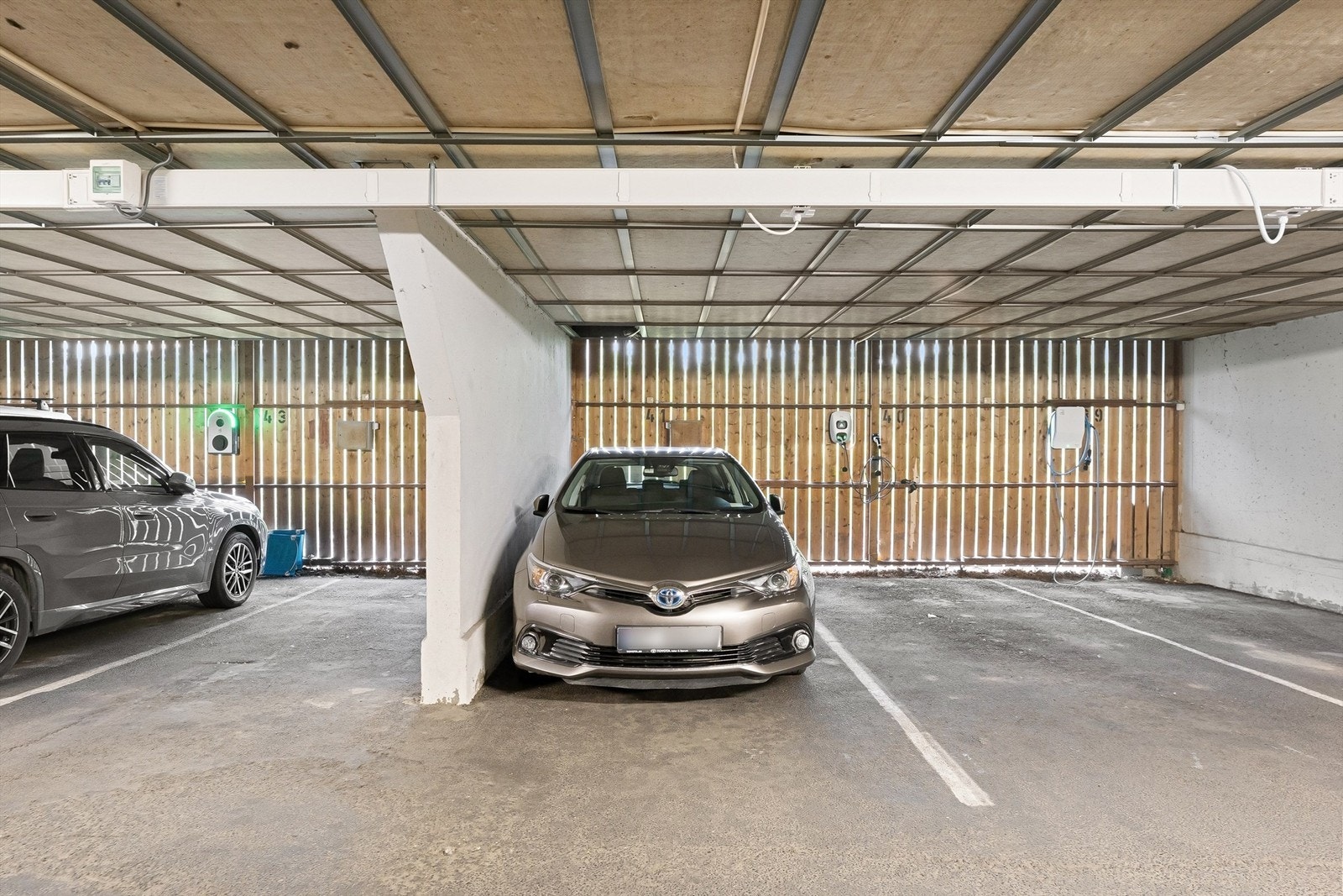 Det medfølger 1 garasjeplass. Det er tilrettelagt for installering av lader til el-bil Galleribilde