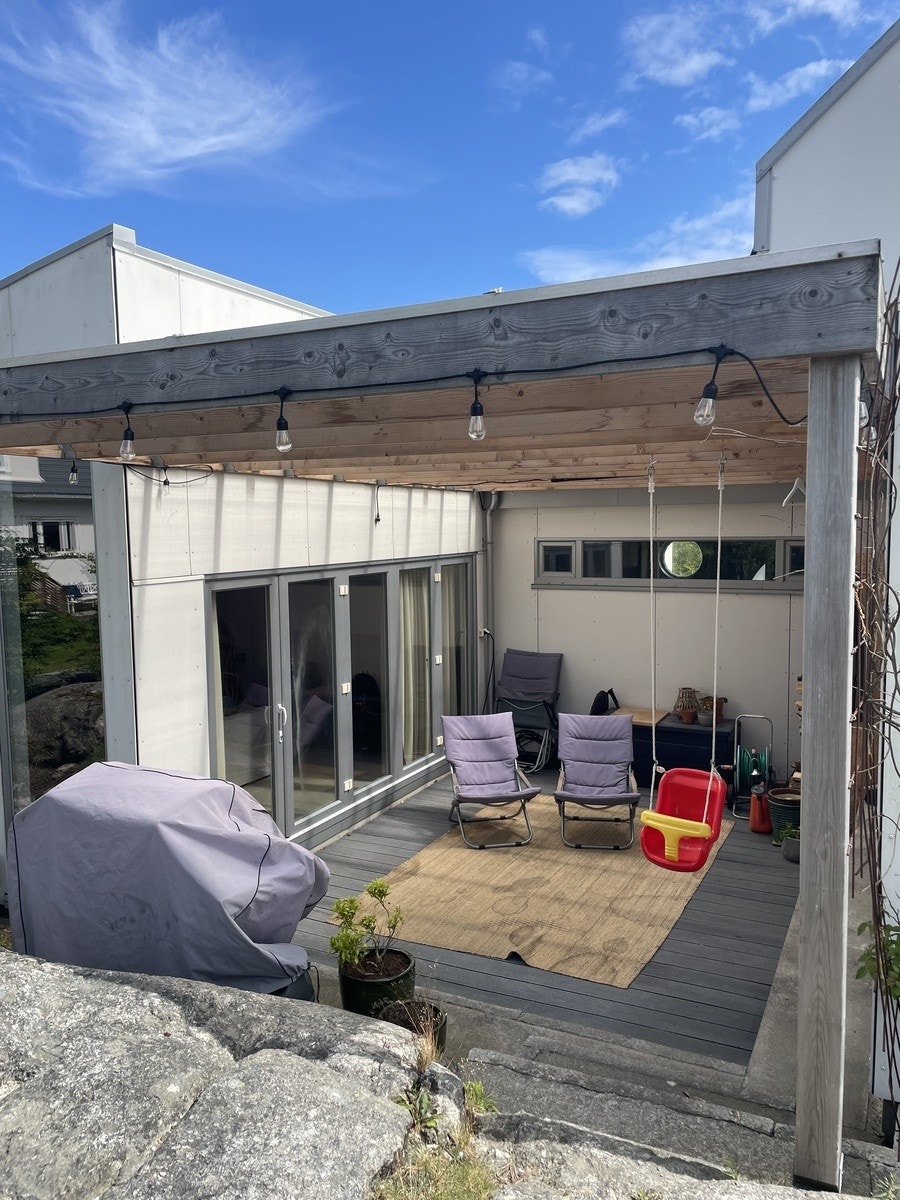 Deilig sted å nyte kveldsola under pergola Galleribilde