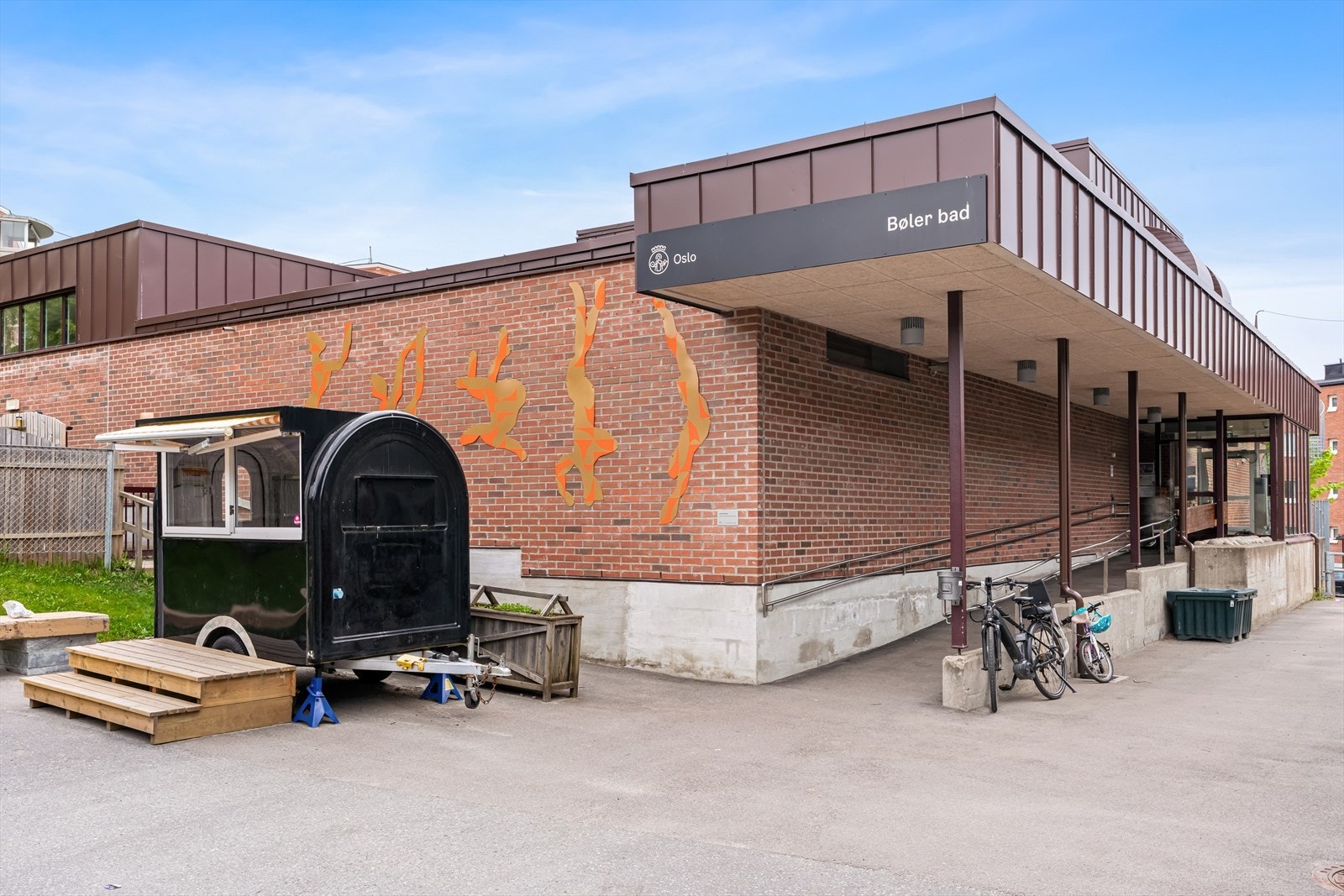 Bøler Bad er et populært tilbud i nærområdet. Galleribilde