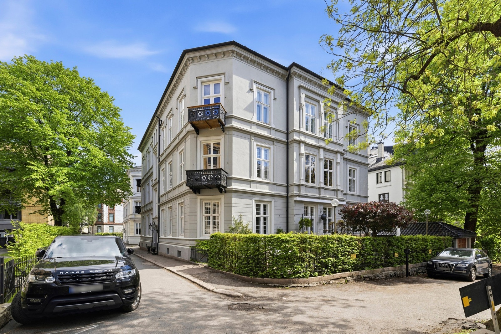 Se video, trykk nederst til venstre på bildet. PrivatMegleren Park v/Frida H. Hoen har gleden av å presentere Inkognitogata 15B. Galleribilde