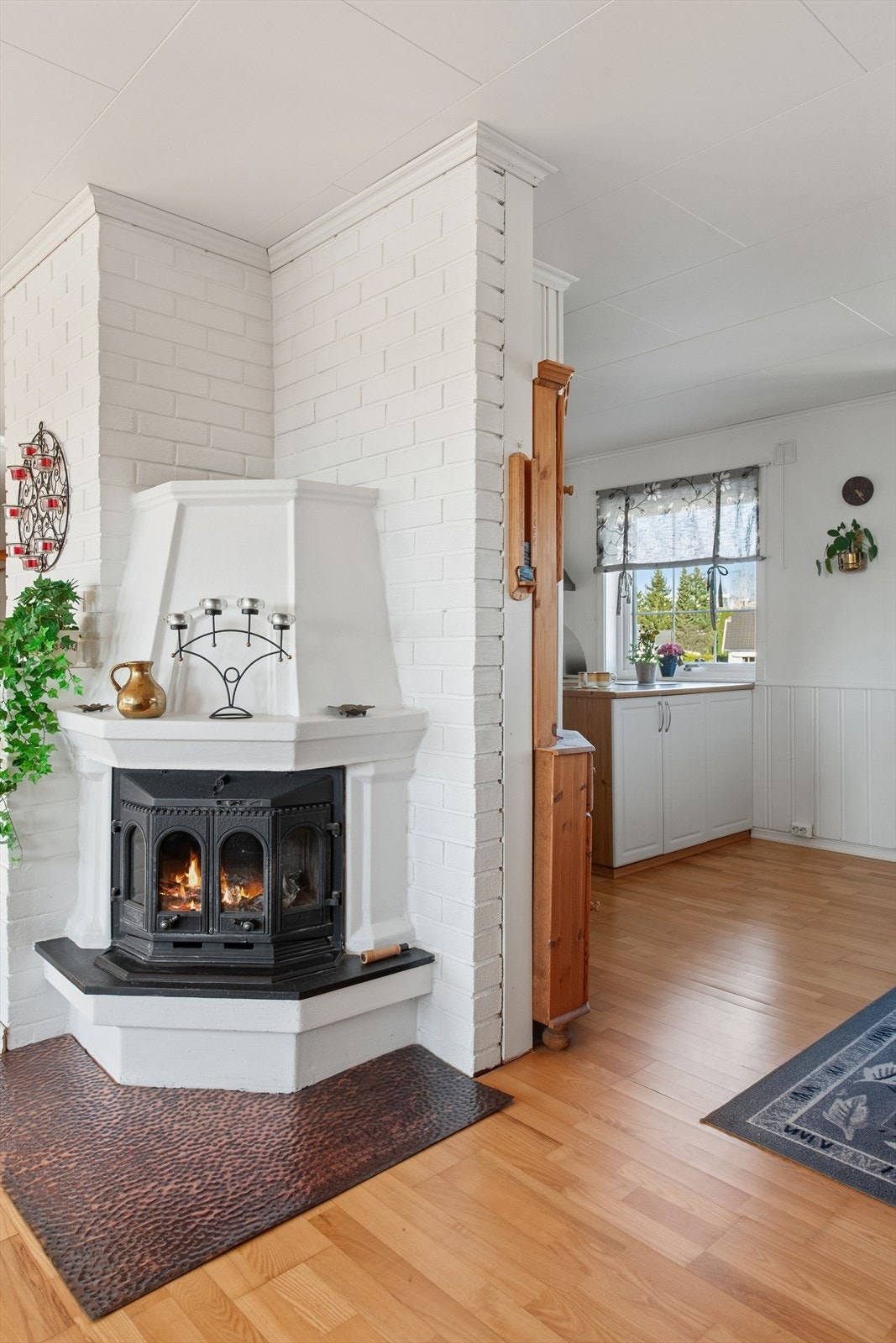 Peis med innsats gir ekstra varme og hygge på kalde dager. Galleribilde