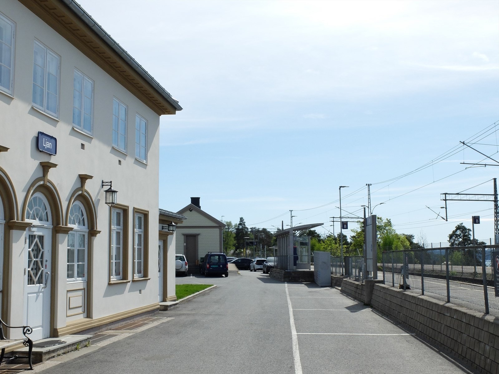 Fra Ljan togstasjon tar toget deg til sentrum på få minutter Galleribilde