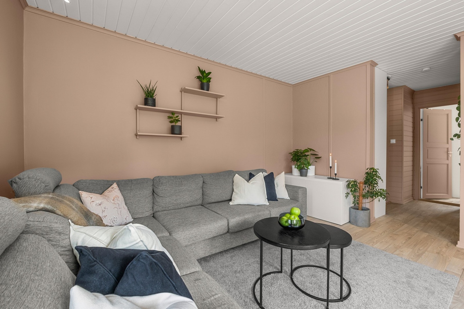Her får man plass til tilhørende møblement Galleribilde