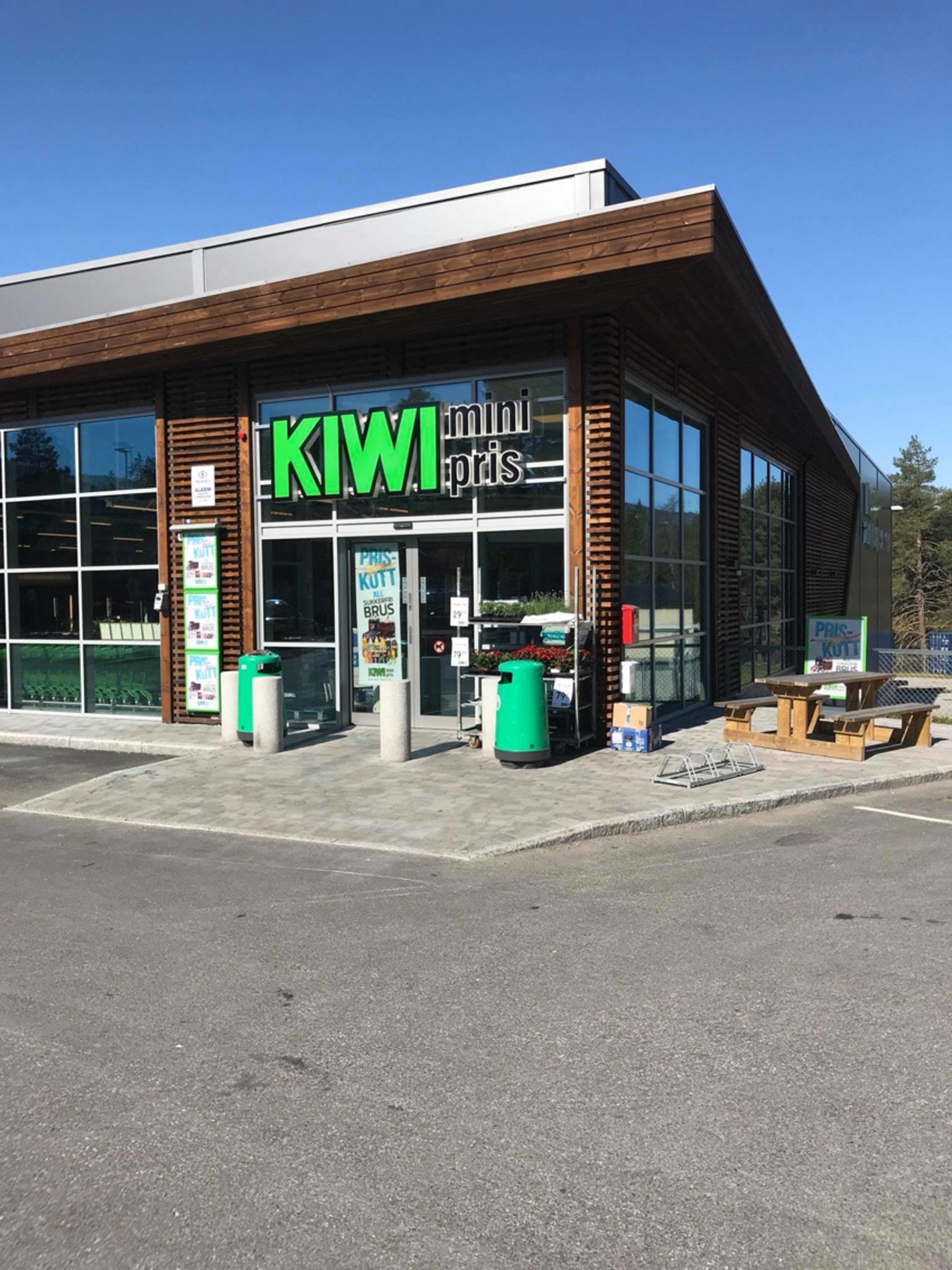 I Hagafoss ligger det en stor og flott Kiwi butikk Galleribilde