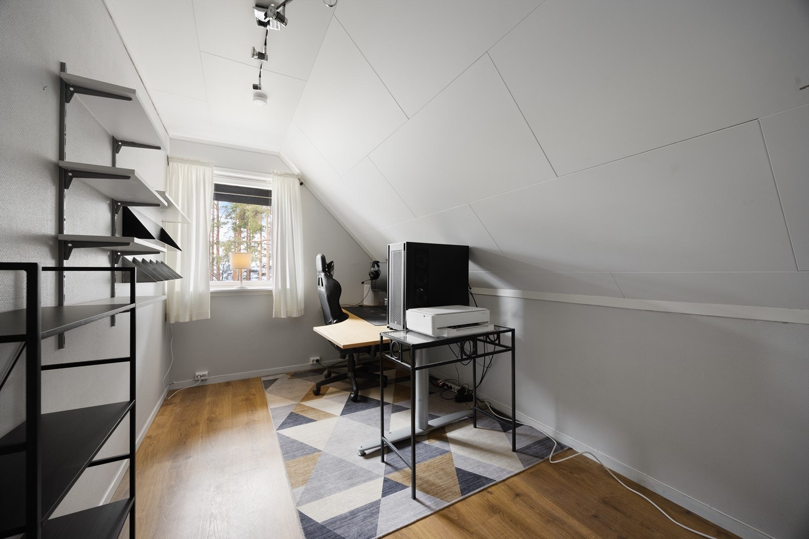 Soverom 3. Rommet brukes i dag som kontor. Galleribilde