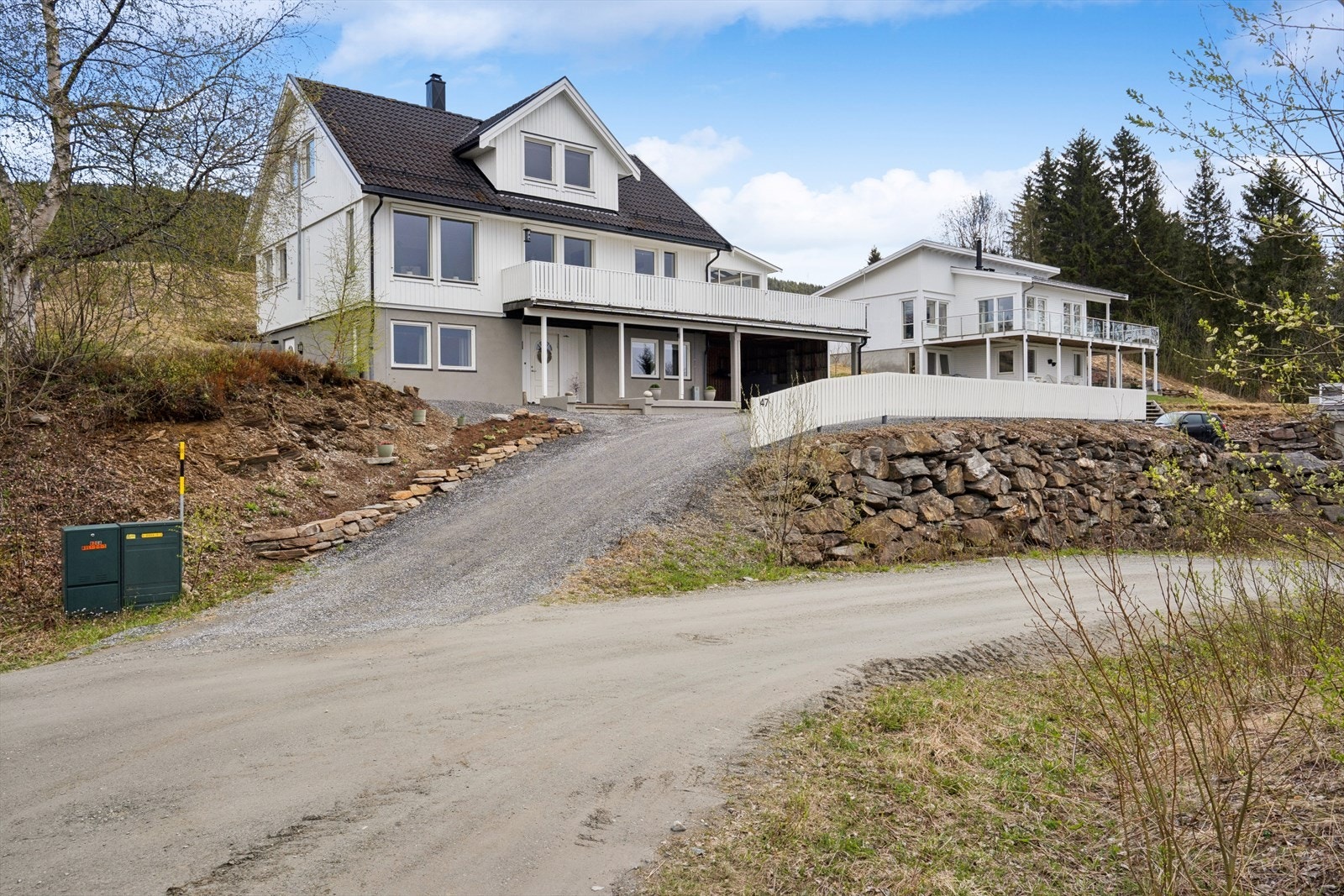 Fasade - Boligen ligger i et rolig og barnvennlig område. Galleribilde
