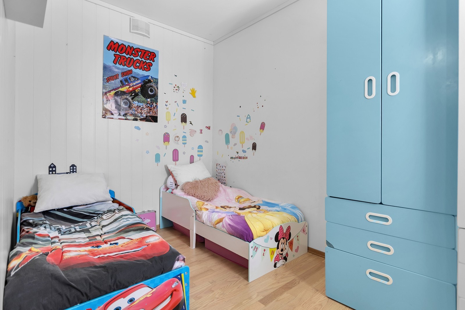 Soverom nr. 2 med fleksible bruksmuligheter - ideelt som kontor eller gjesterom. Galleribilde