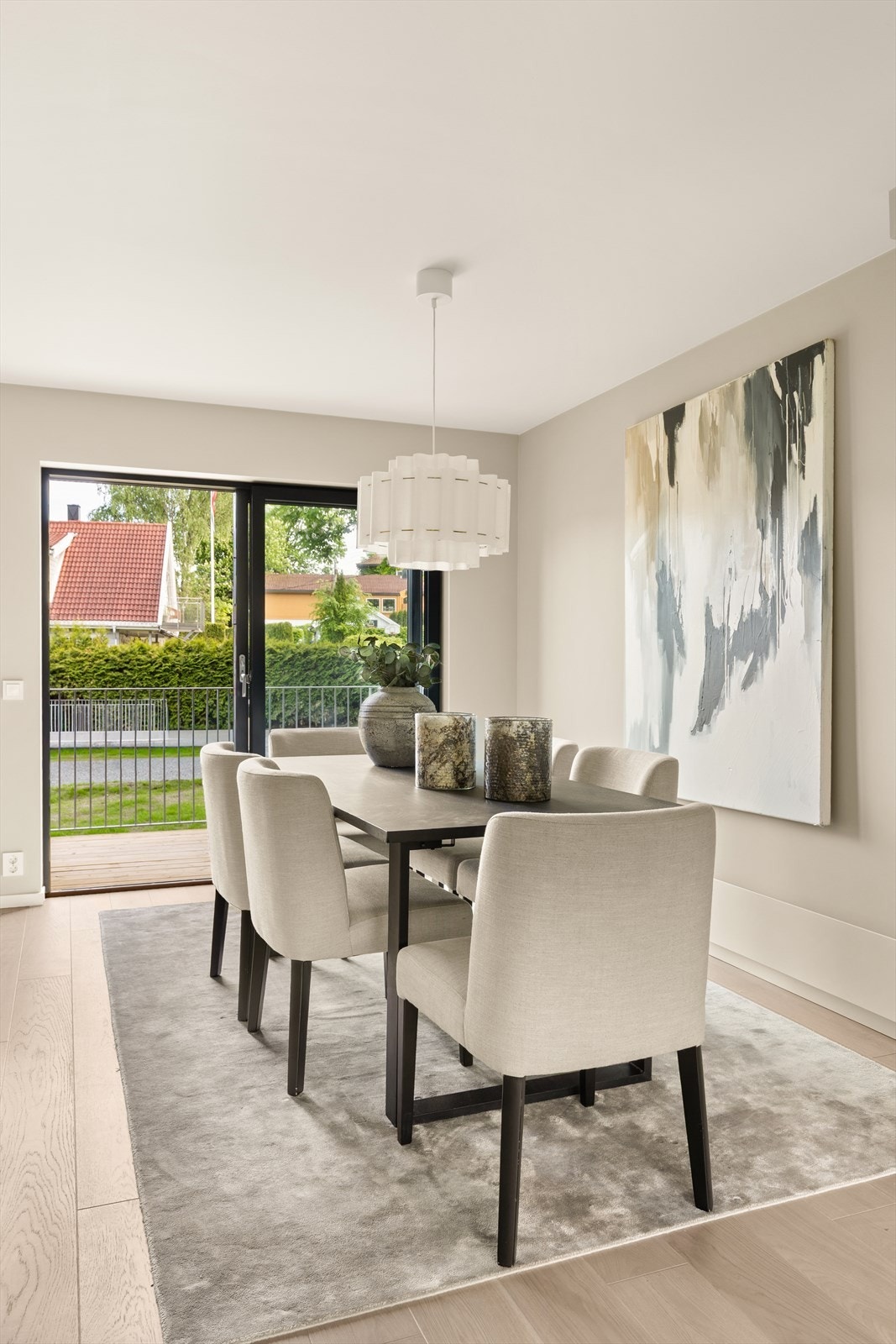Spisestue med mulighet for langbord til festlige anledninger Galleribilde