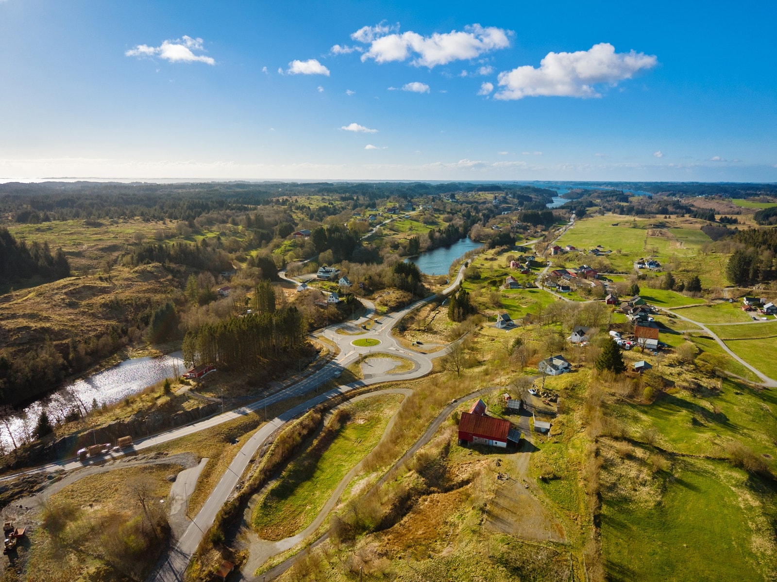 Åpent og solrikt landskap. Totalt areal på hele 270 daa! Galleribilde