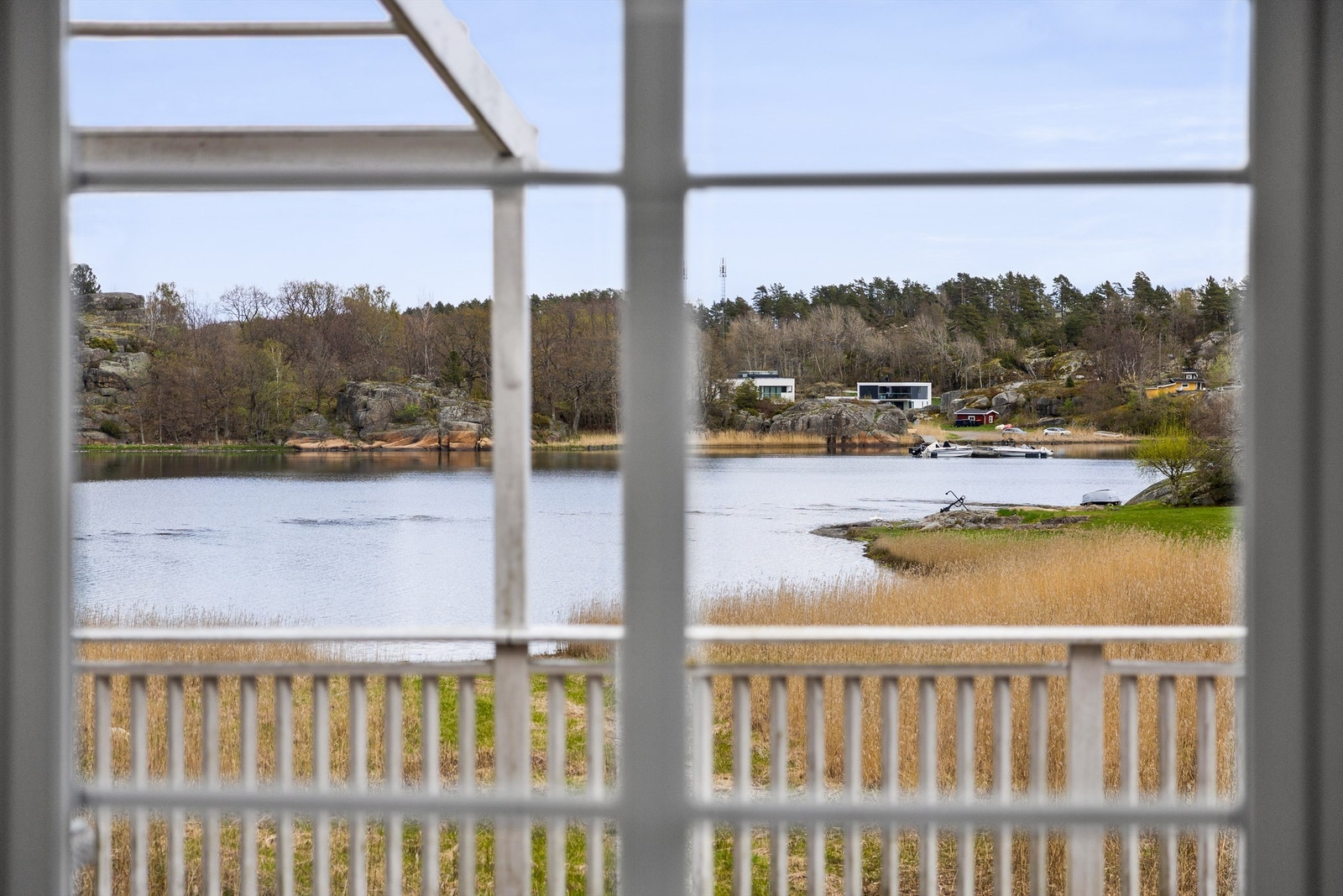 Nyt roen og den flotte utsikten fra stuen. Galleribilde