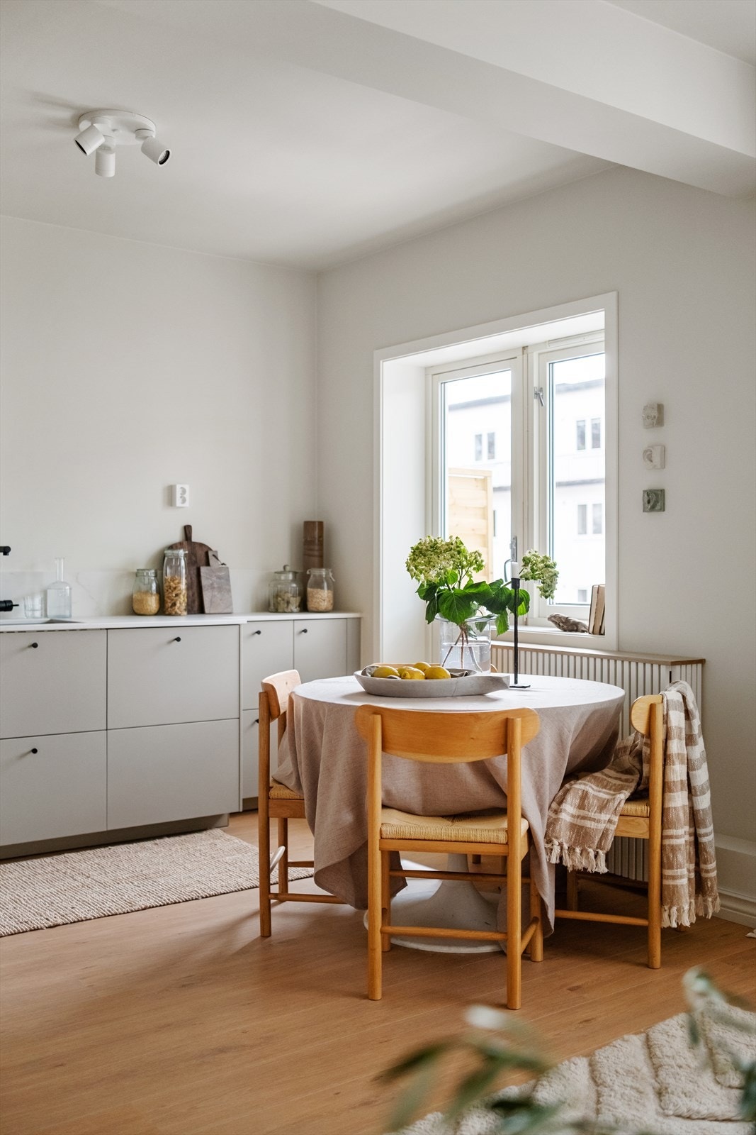 Leiligheten har en gjennomgående og svært funksjonell planløsning. Galleribilde