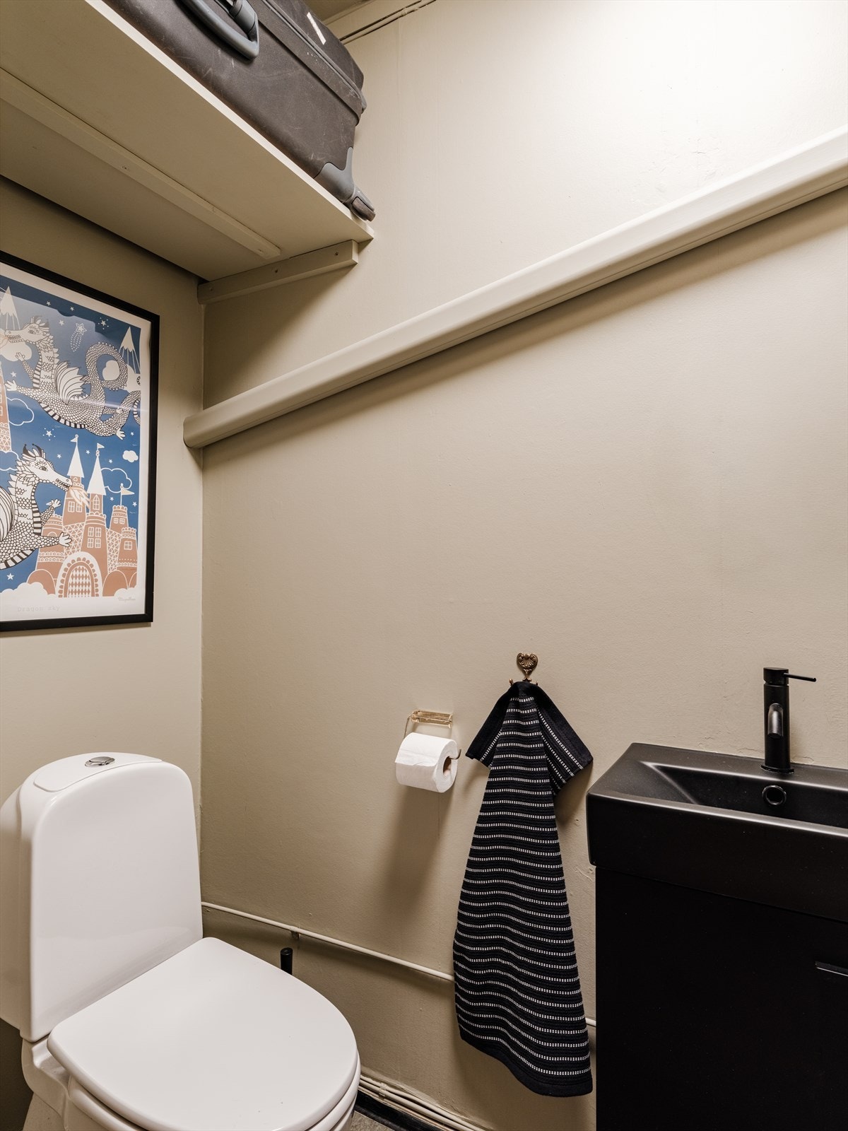 Praktisk gjestetoalett Galleribilde