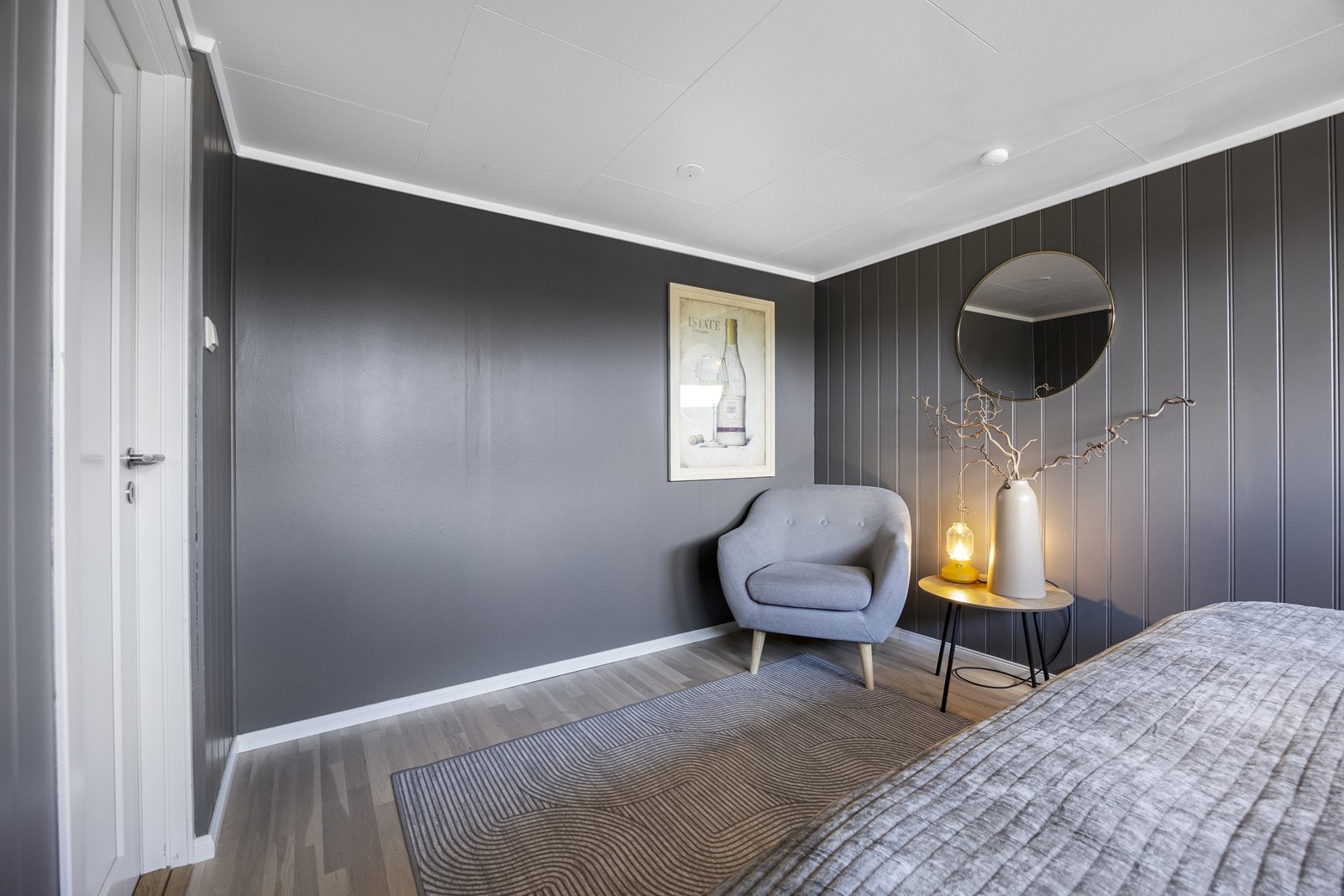 I tillegg god plass til garderobe. Galleribilde
