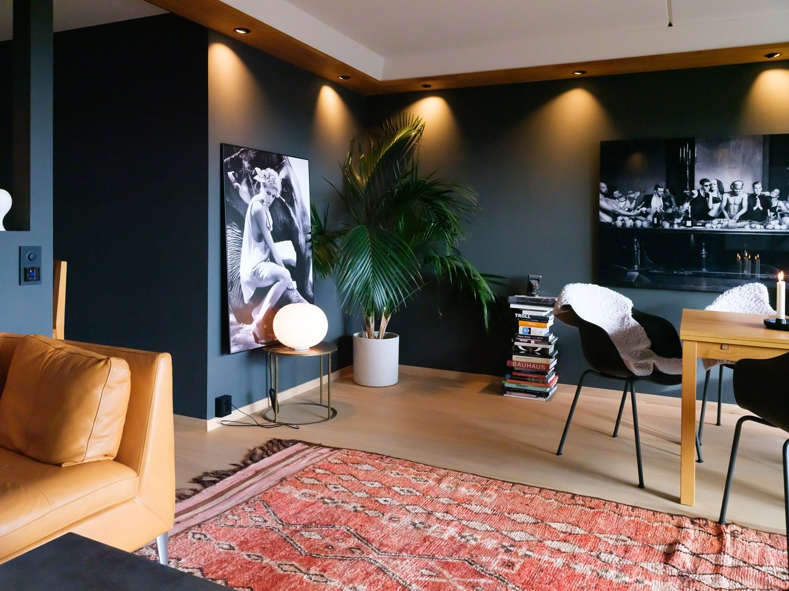 Downlightsene gir stemningsfull belysning i stuen Galleribilde