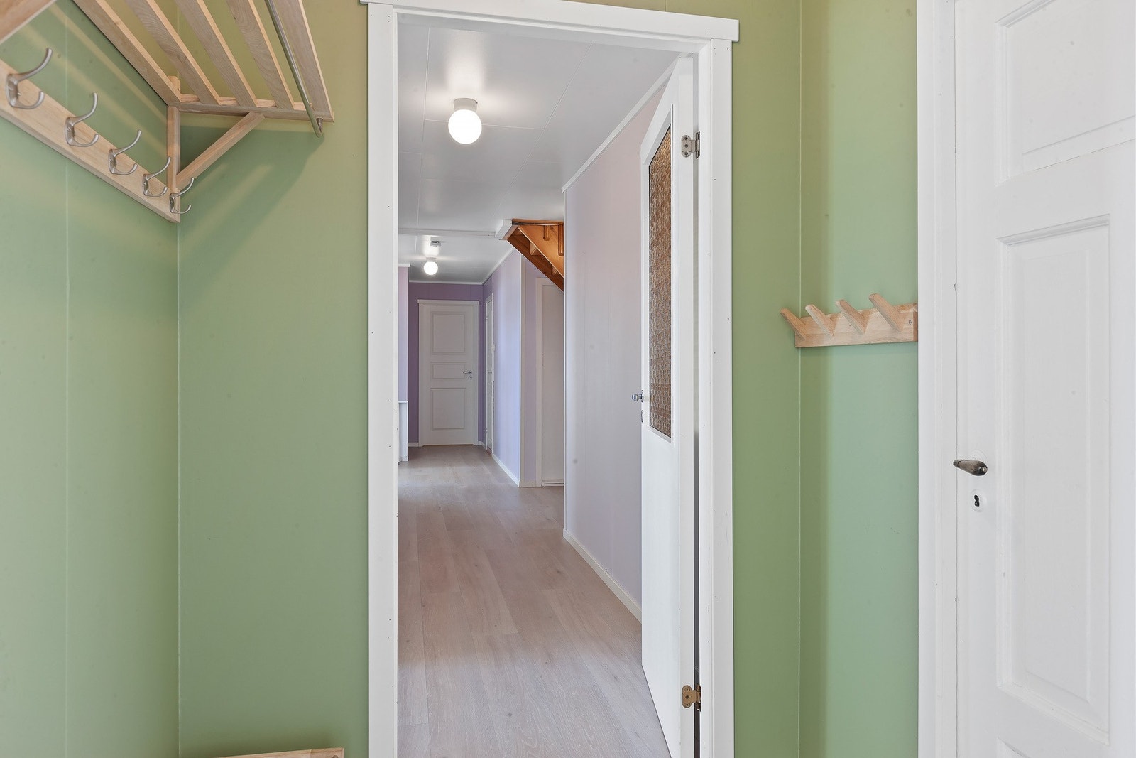 Det er utleiemulighet i u.etg som fint også kan benyttes selv. Galleribilde