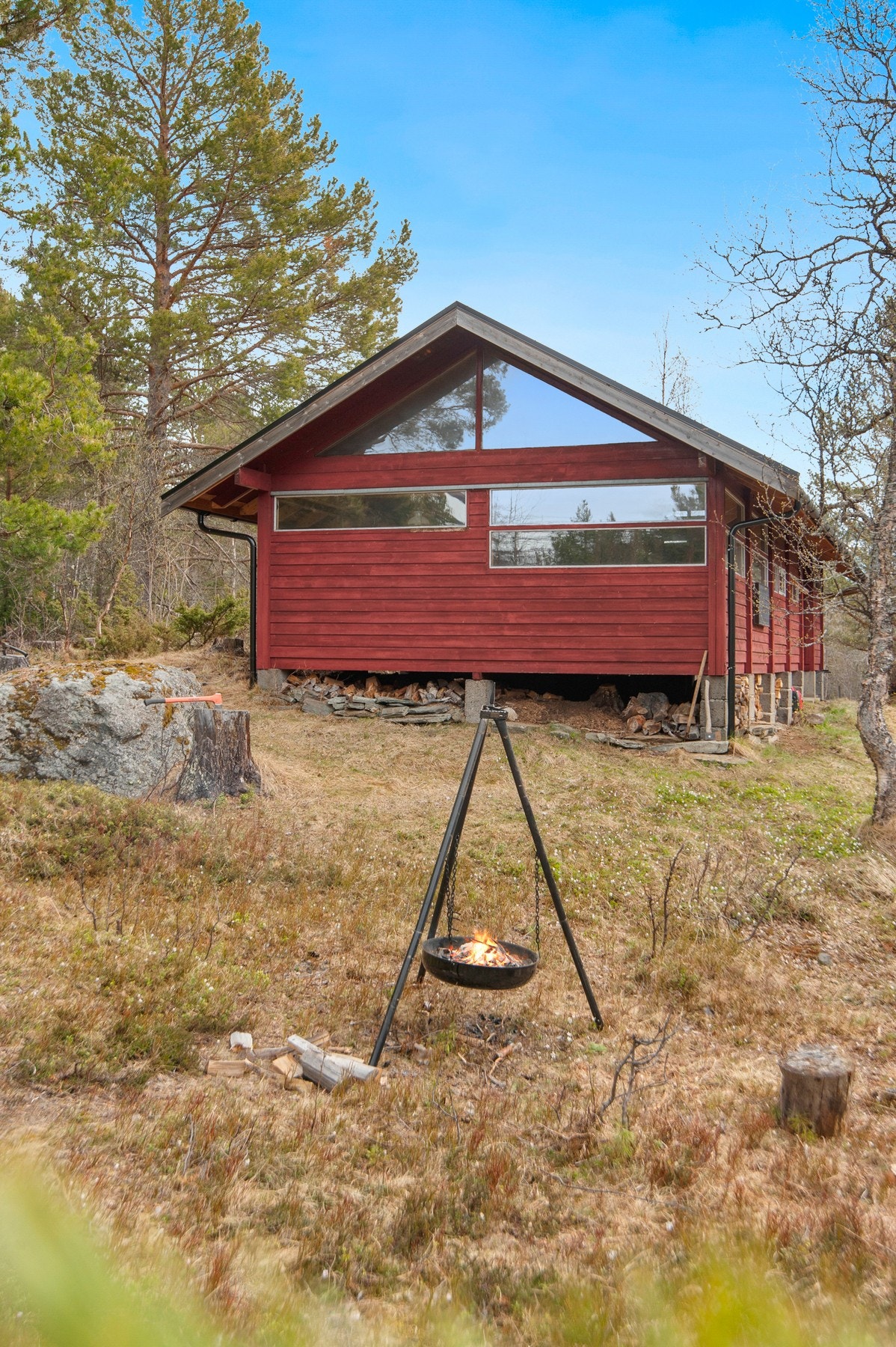 Romslig tomt på hele 1966 kvm. Galleribilde