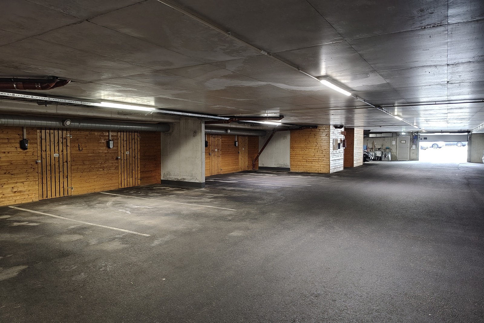 Parkering i lukket anlegg Galleribilde