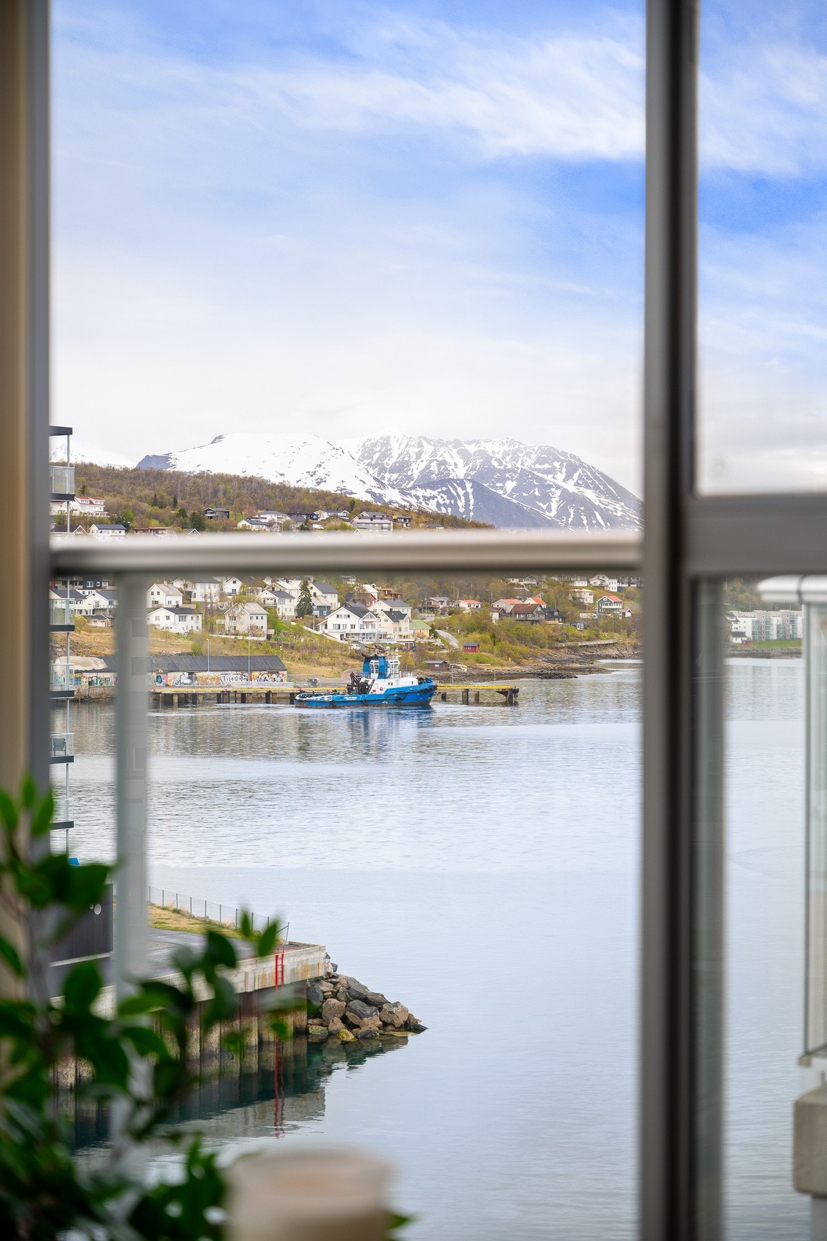 Fine utsiktsforhold mot Trondenes og Grytøyfjellene Galleribilde