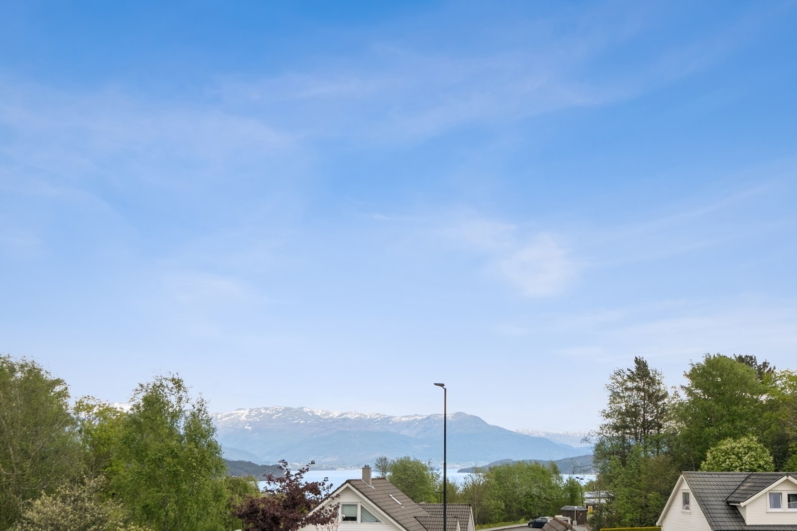 Utsiktsbilde ifra soverom i 3. etasje. Galleribilde
