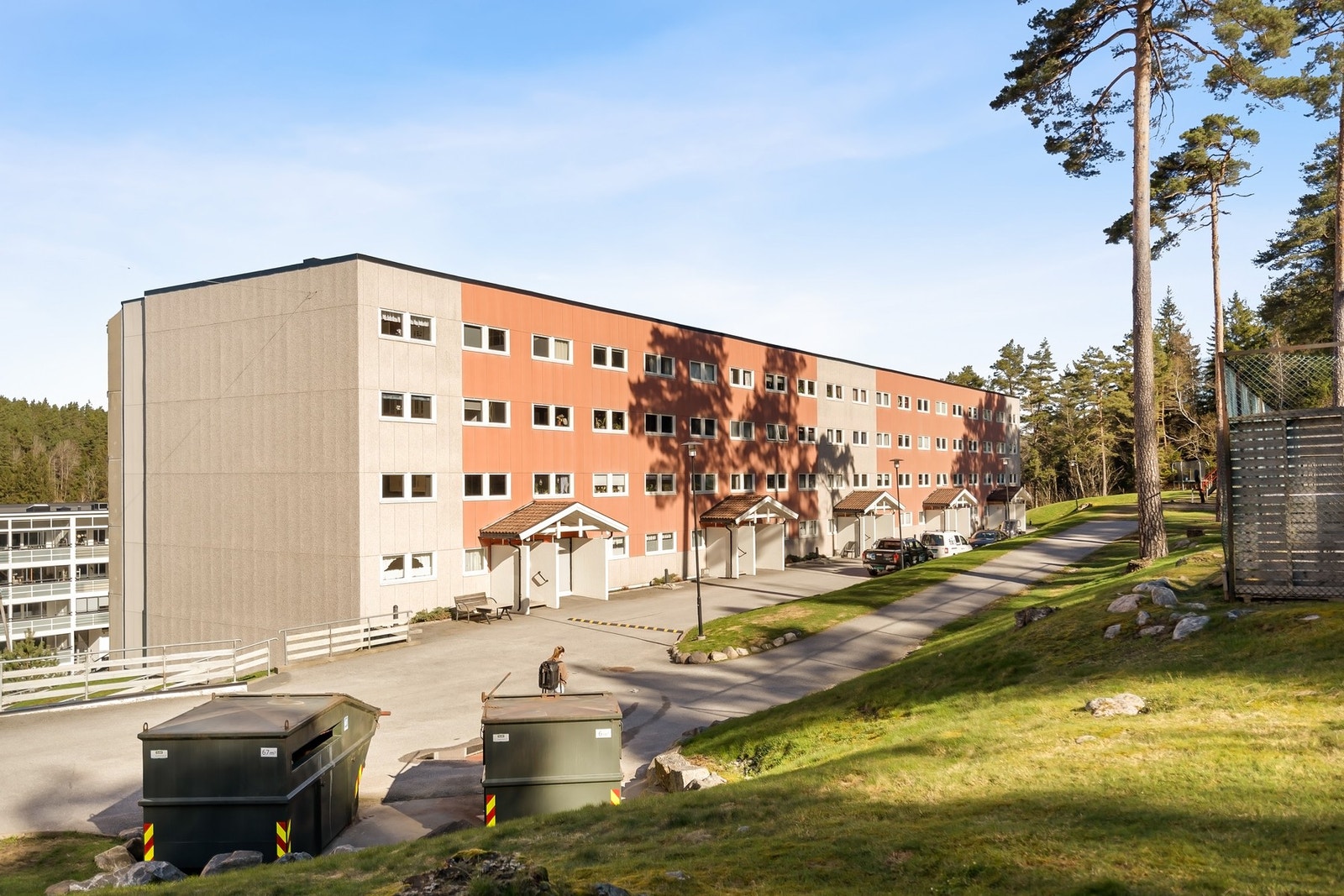 Borettslaget består av tilsammen 152 andeler fordelt på tre blokker. Galleribilde