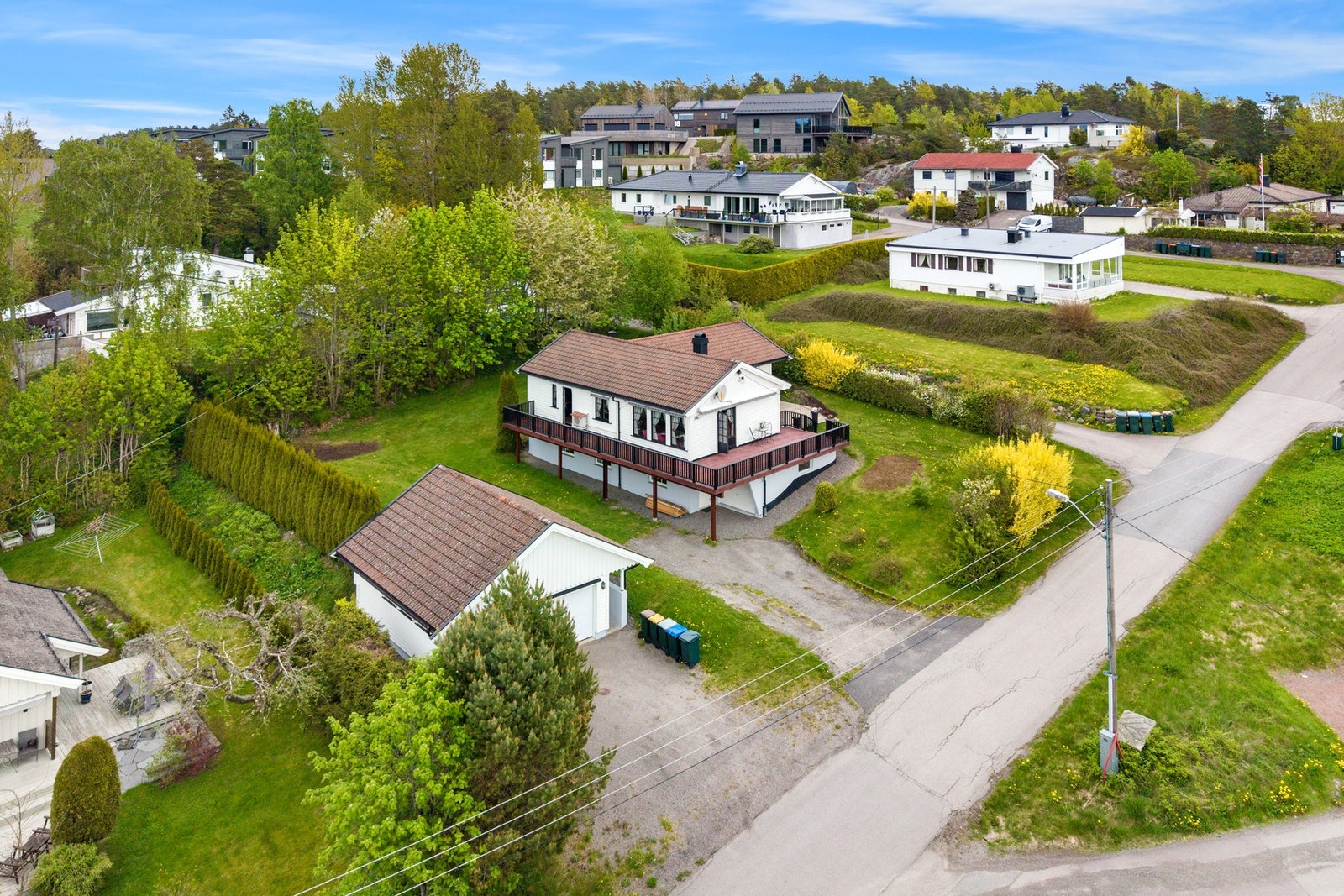 Området byr på flotte turmuligheter i skog og mark, samtidig som man har enkel adkomst til sentrum og øvrige servicetilbud. Galleribilde