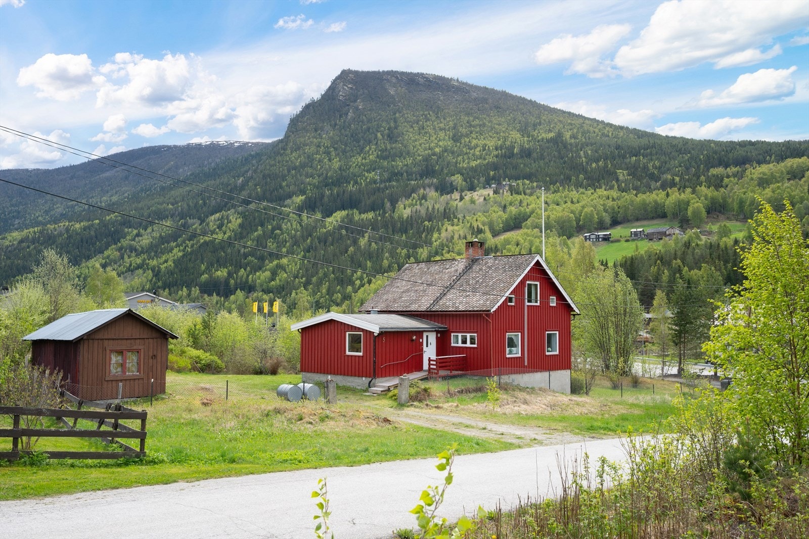 Eiendomsmegler 1 v/Anders Øium presenterer Brustuguvegen 5! Foto: Ivar Flagestad Galleribilde