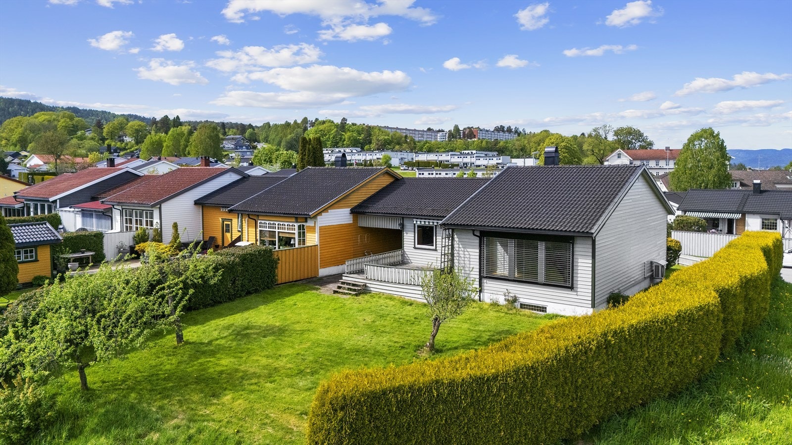 Denne koselige boligen har en attraktiv og barnevennlig beliggenhet i Nyberglia, på Klyve Galleribilde