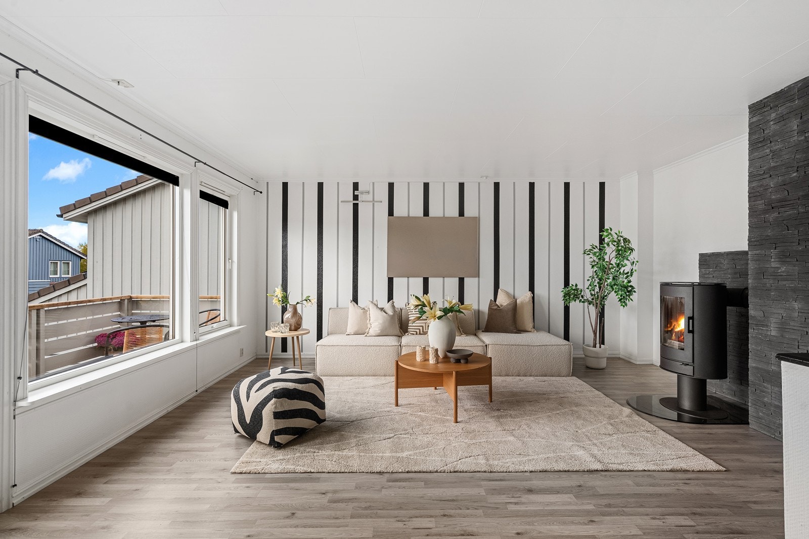God plass til både sofagruppe og sitte-/lesekrok Galleribilde