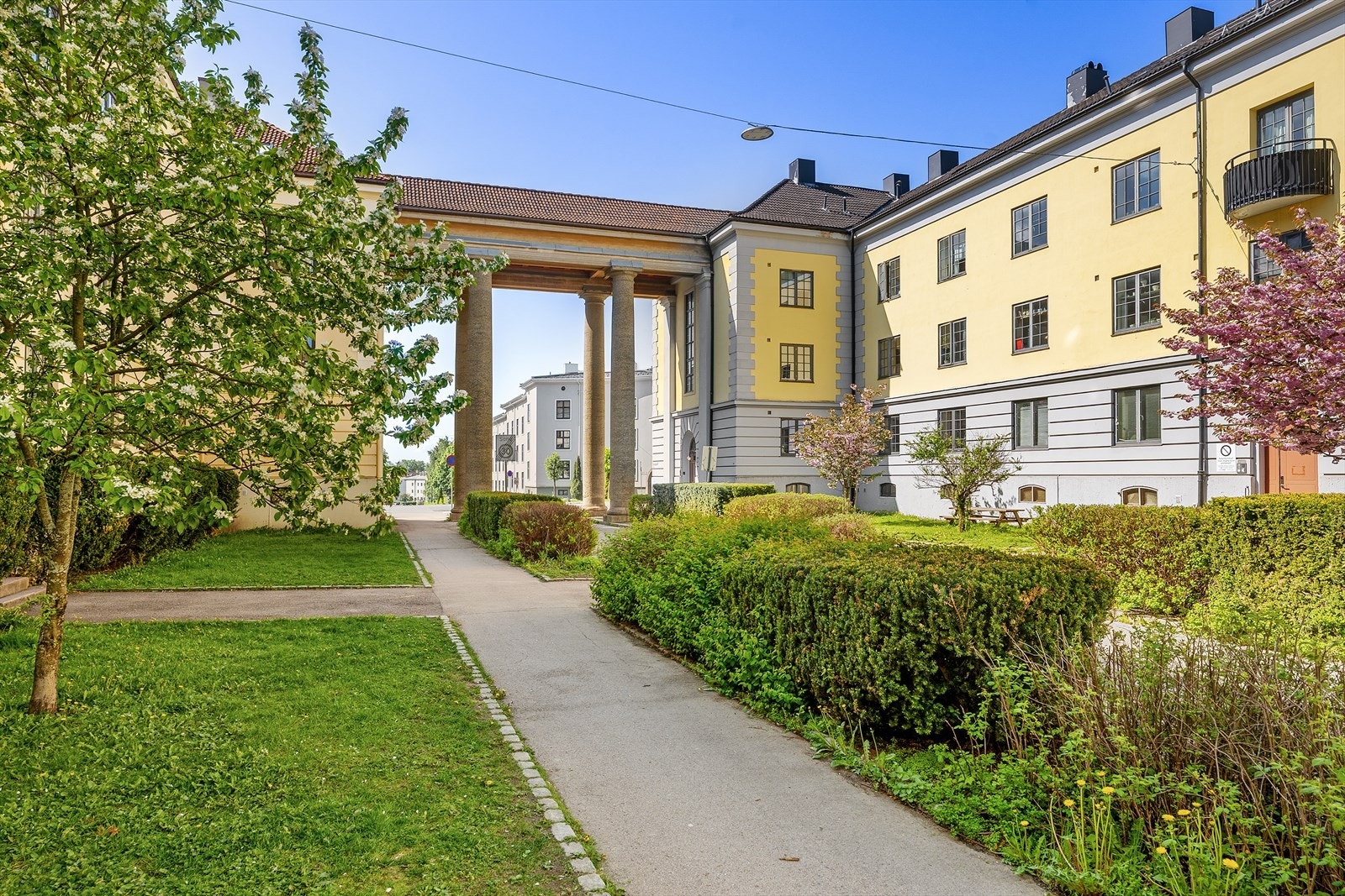 Store grønt- og fellesområder. Galleribilde