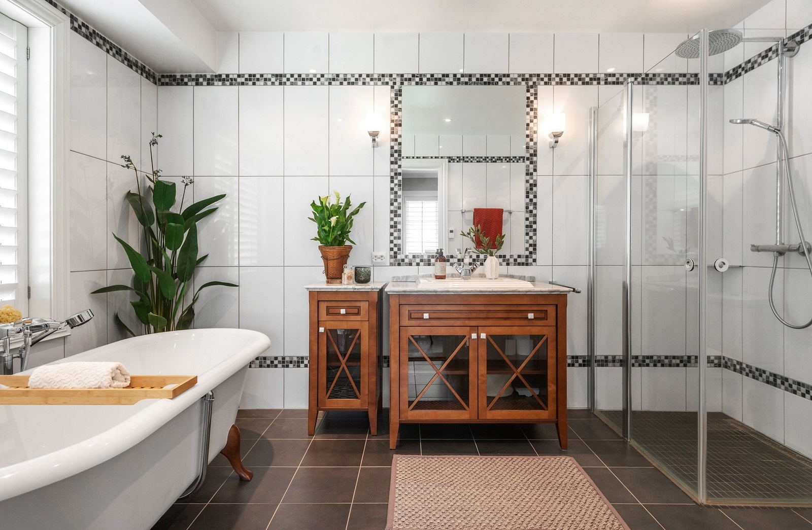 Hovedsoverommets bad en-suite. Galleribilde